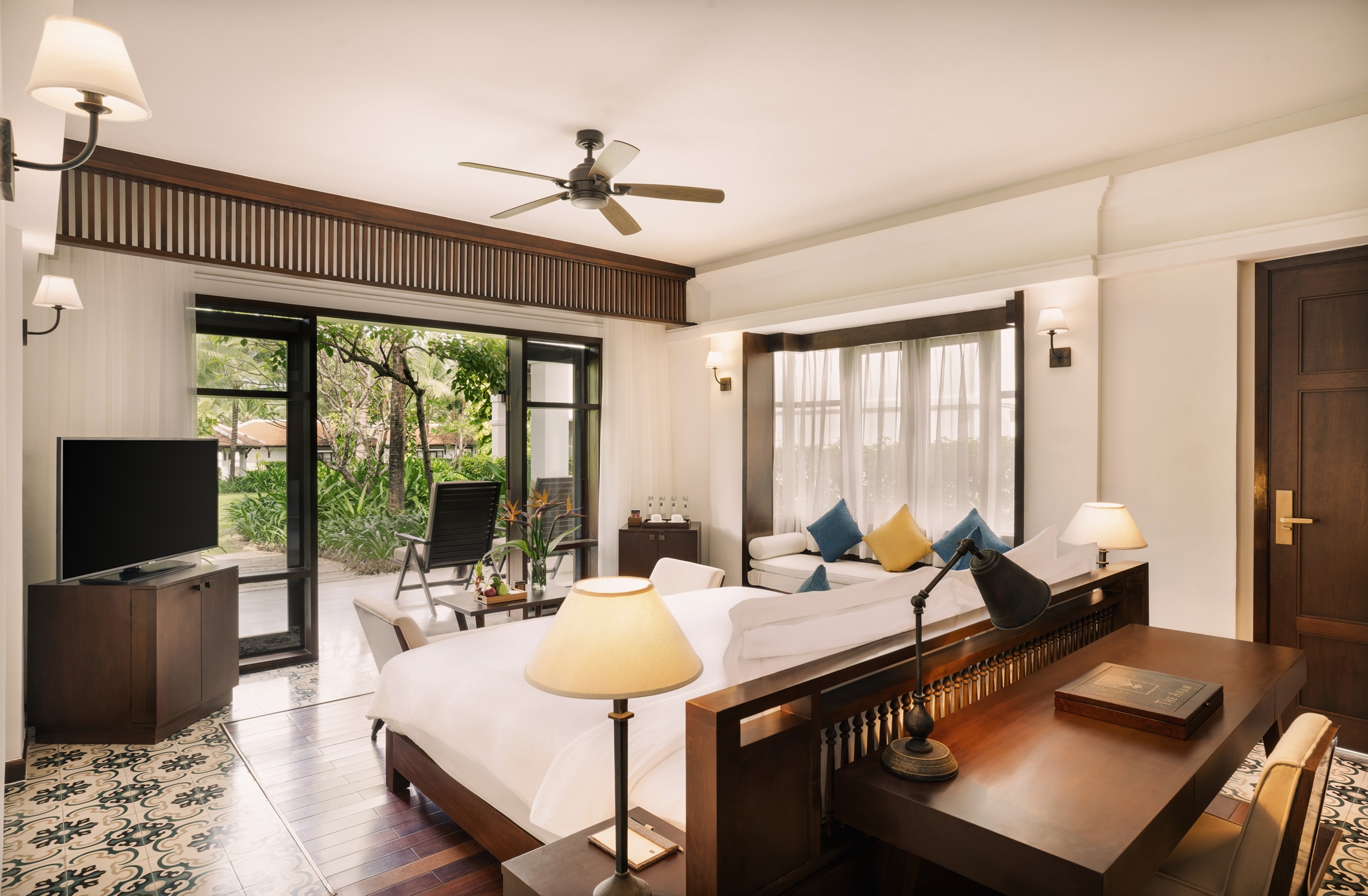 Double Premium Garden View