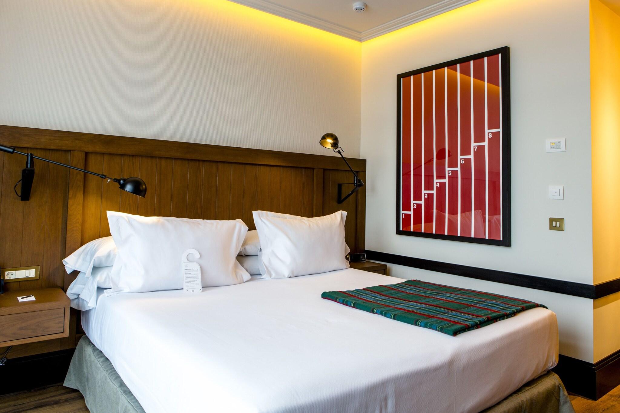 Double Single Deluxe King Bed