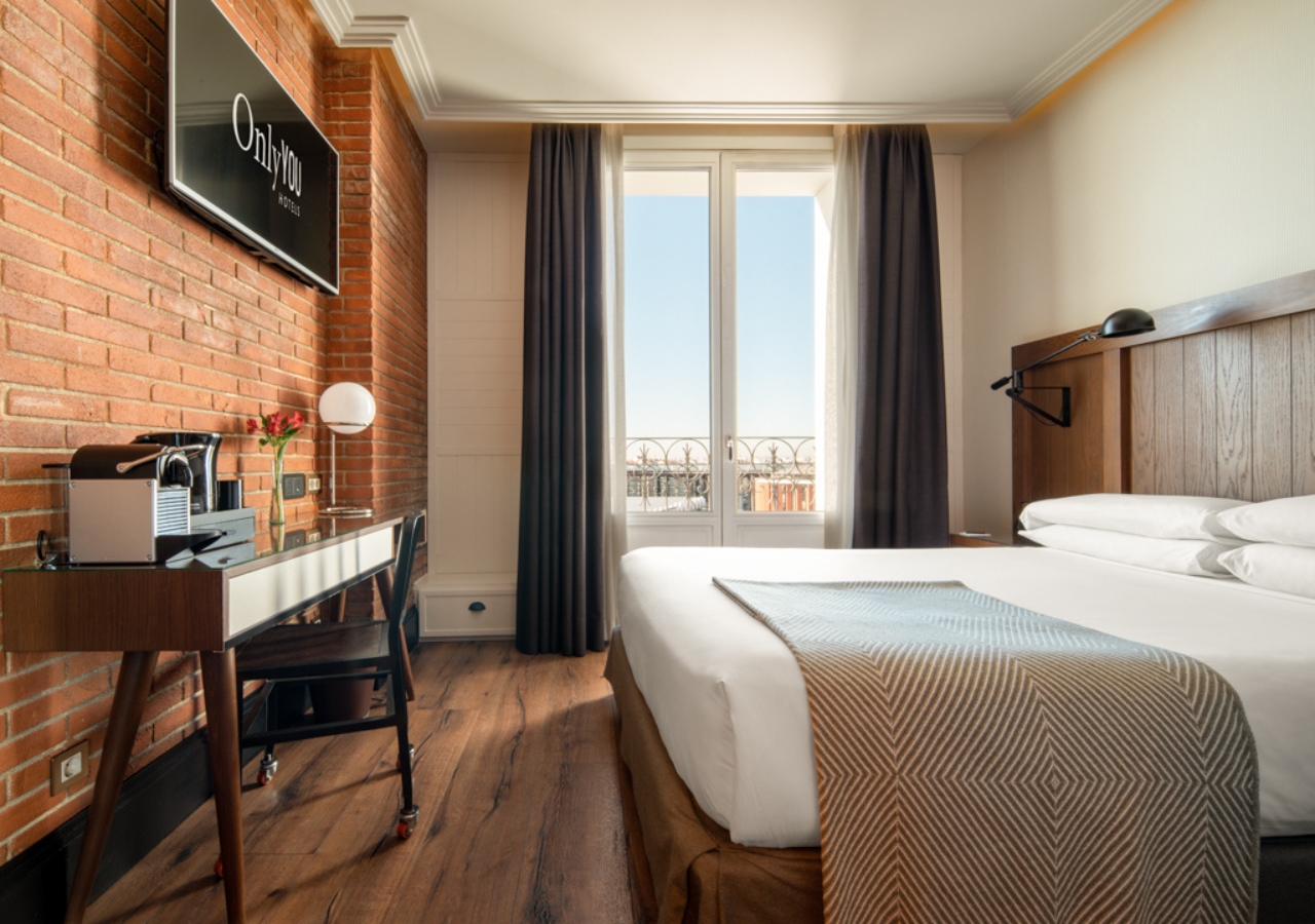 Double or Twin Deluxe with Balcony