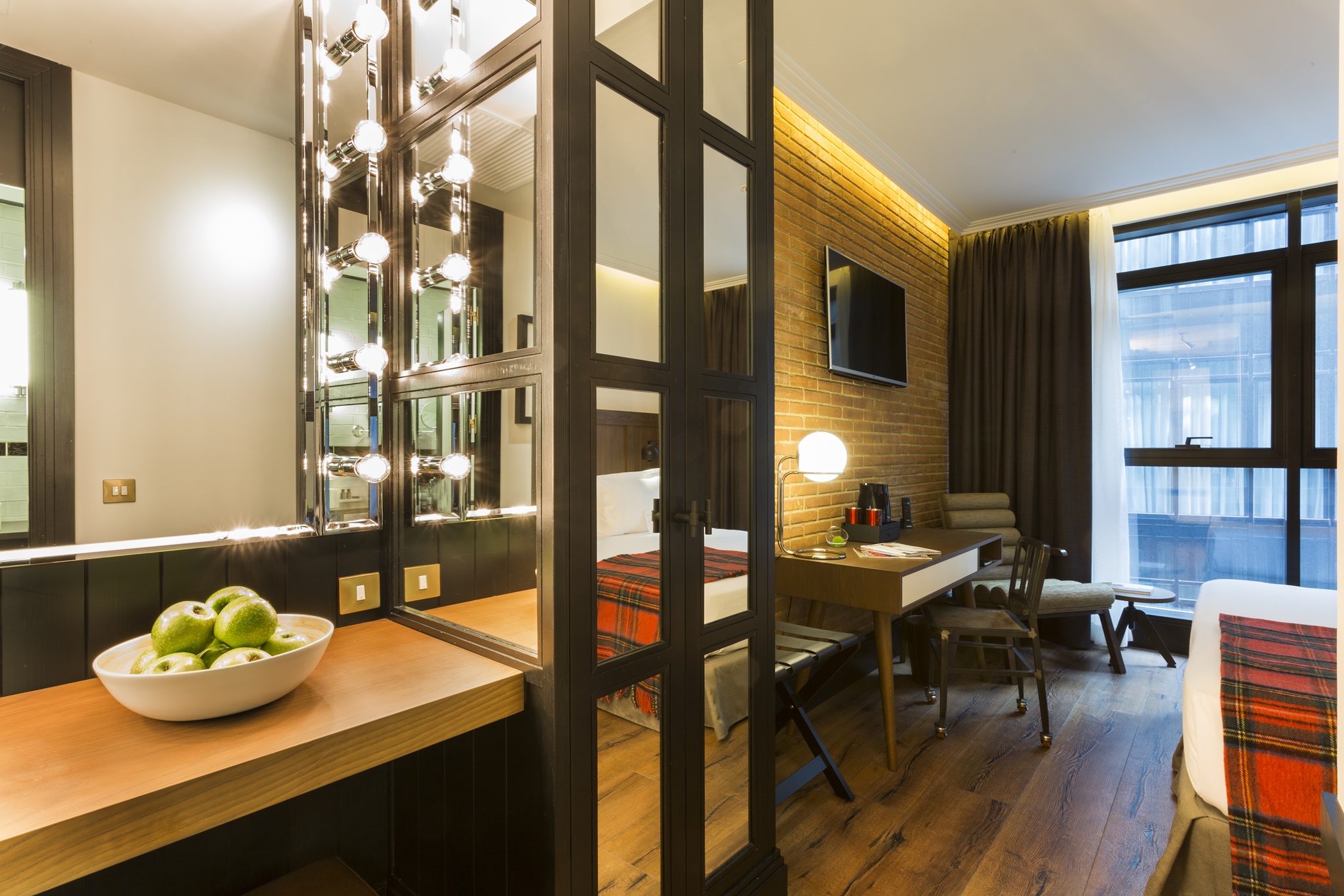 Double or Twin Deluxe