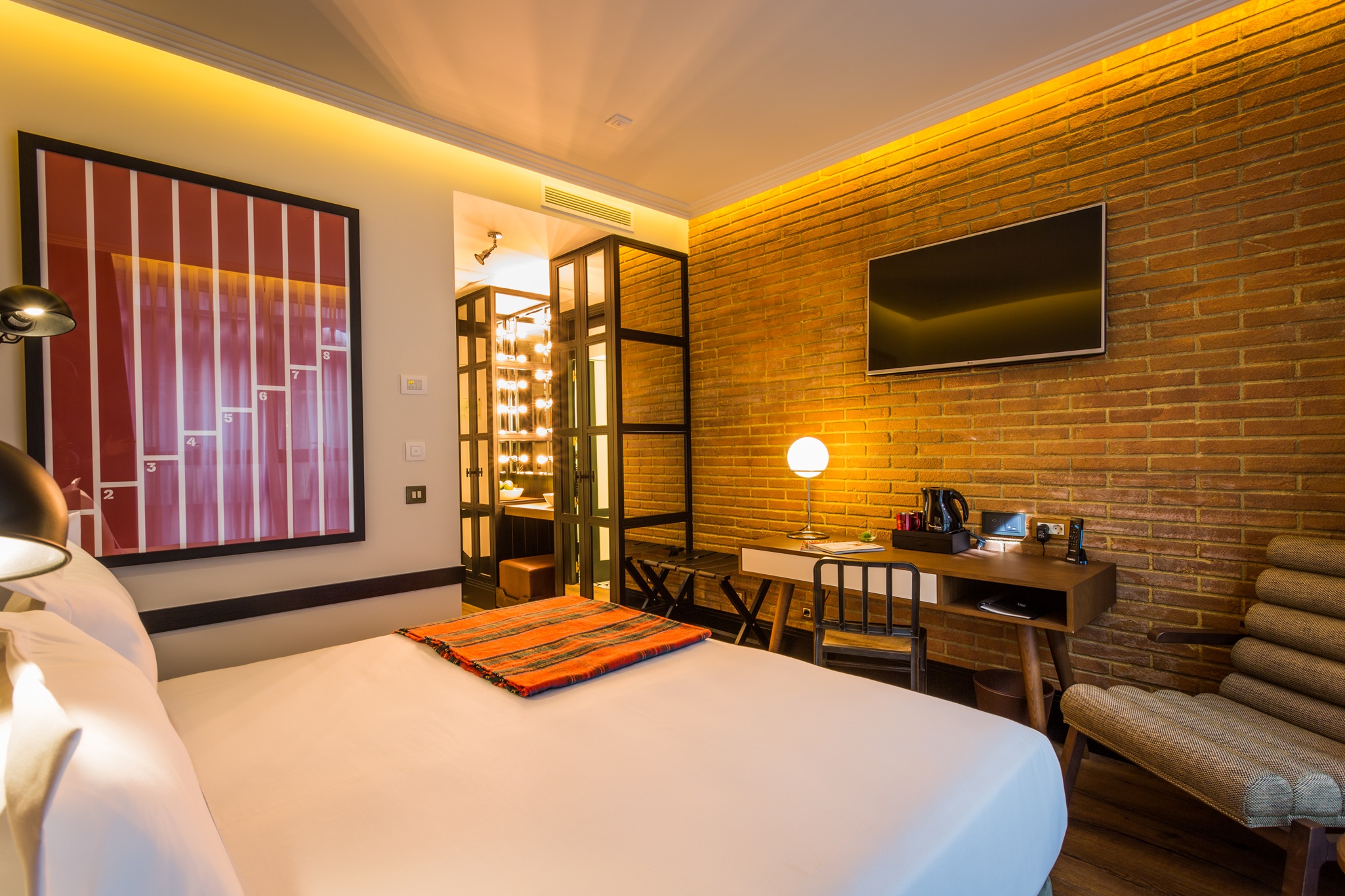 Double or Twin Deluxe