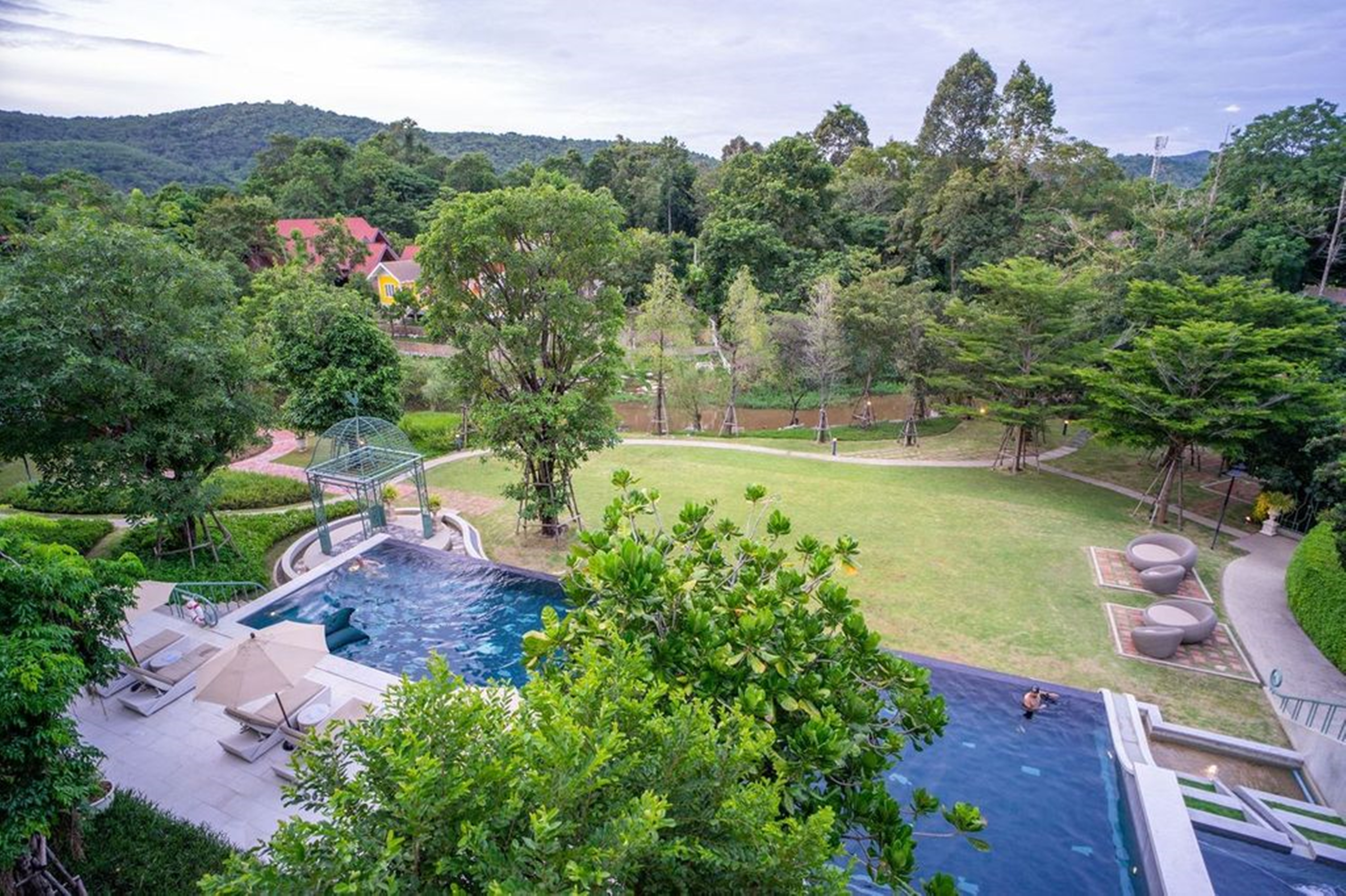 Double or Twin Deluxe Pool View