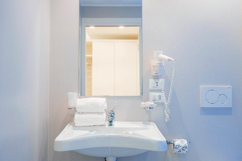 Double Room Without Window