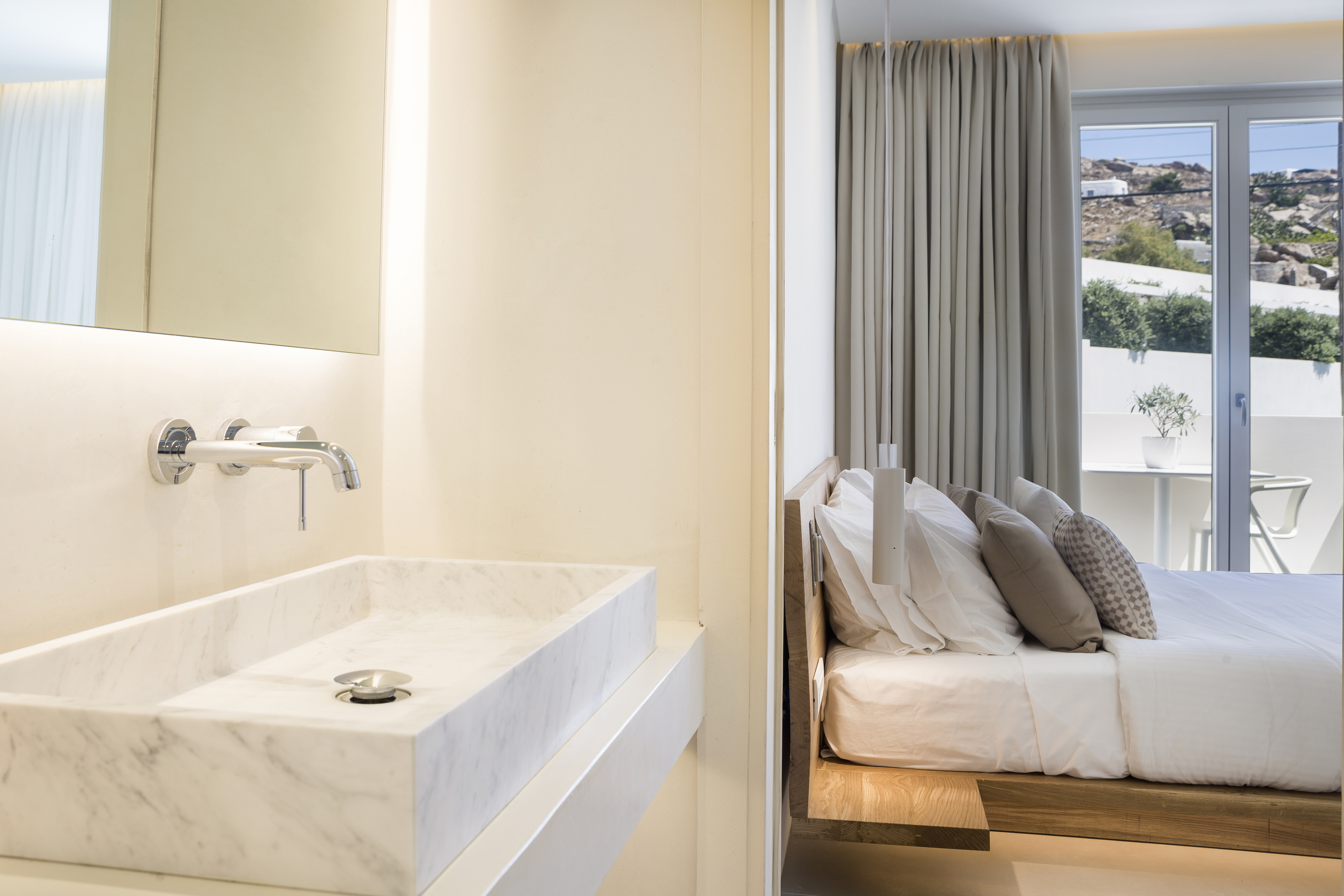 Double or Twin Mountain View