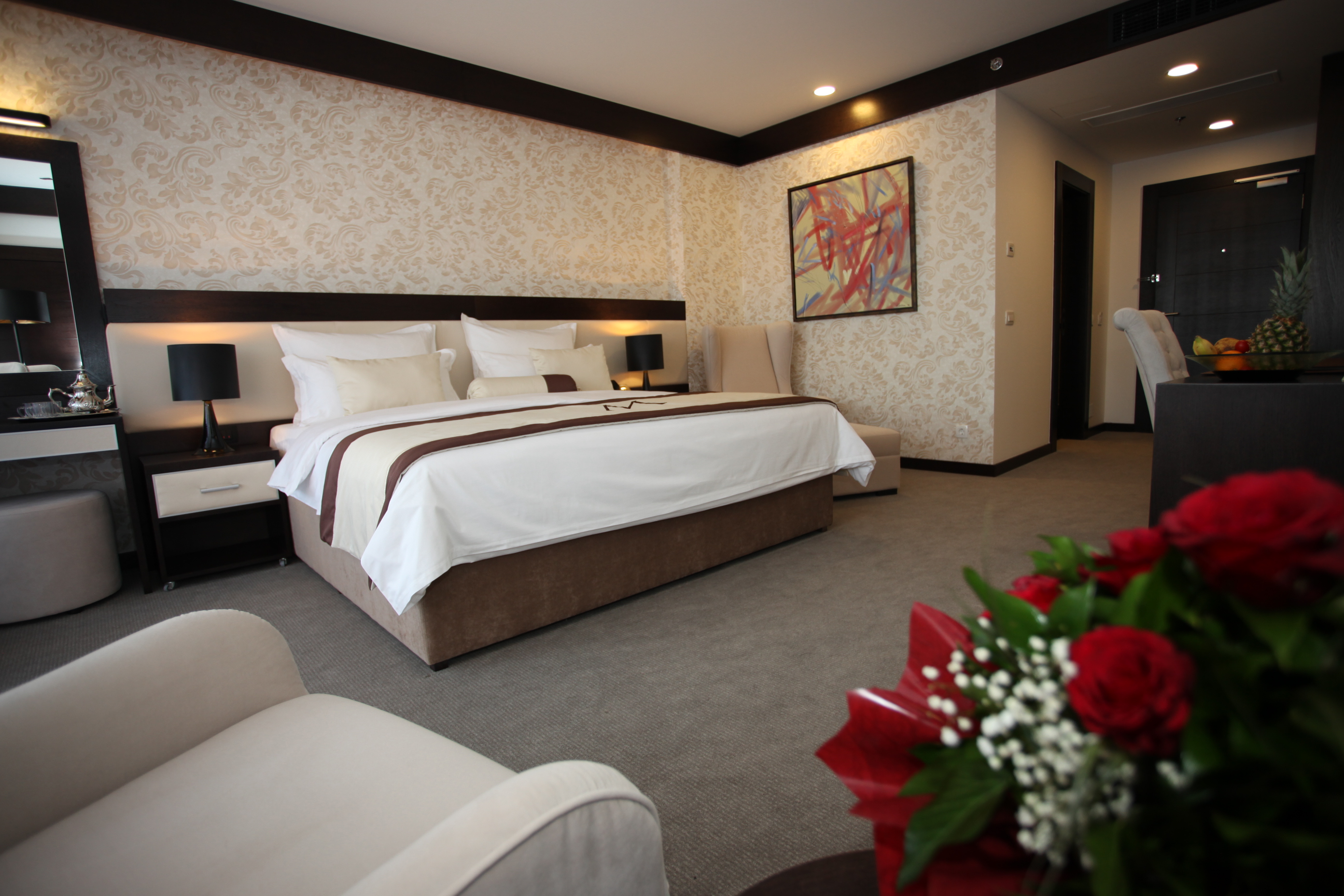 Double Single Executive