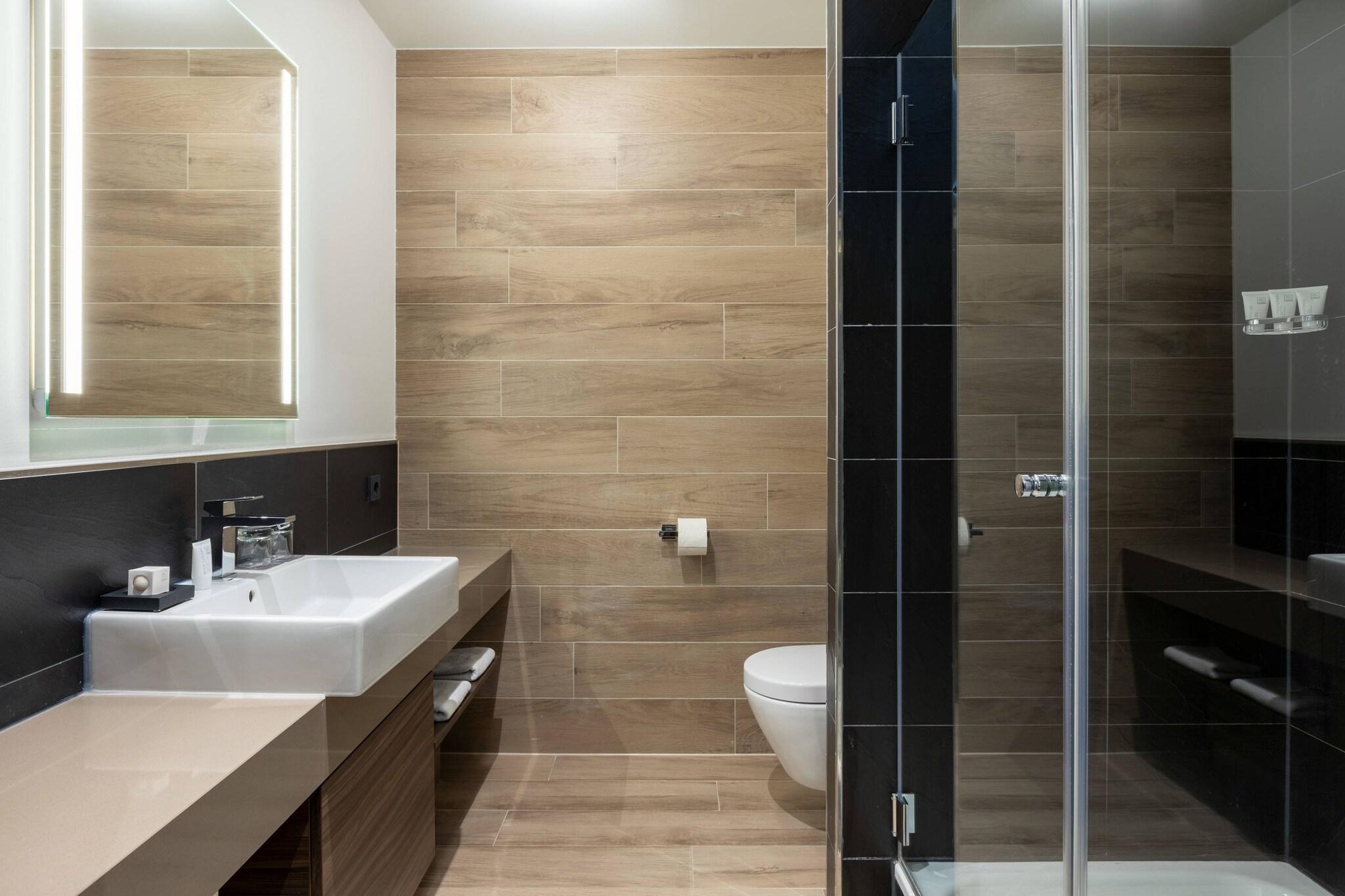 Twin Superior City View