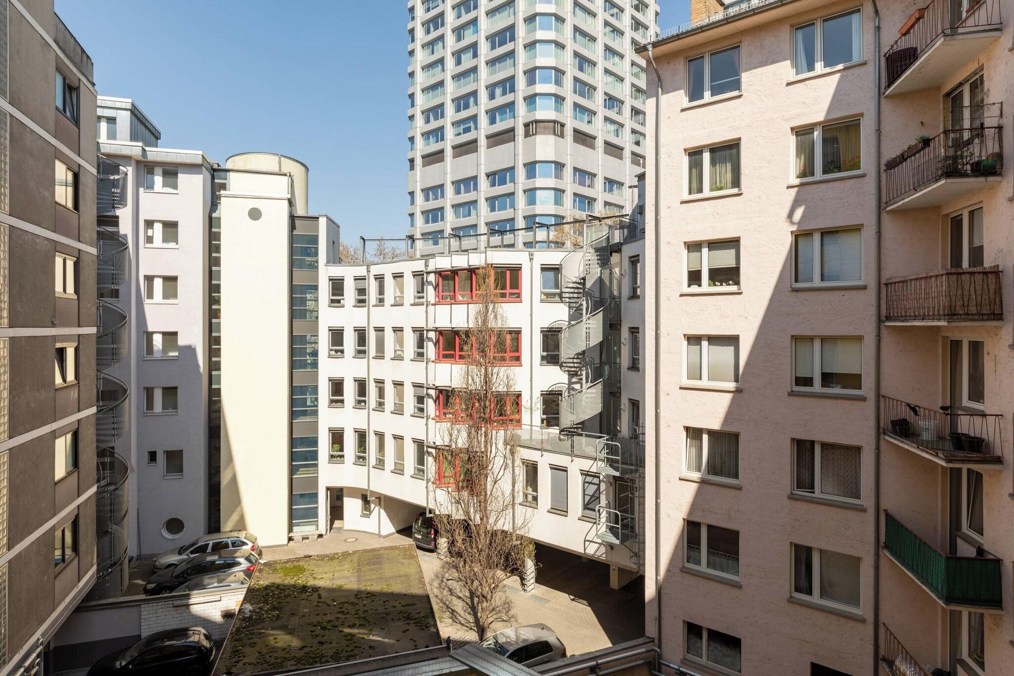 Double King Bed Non Smoking