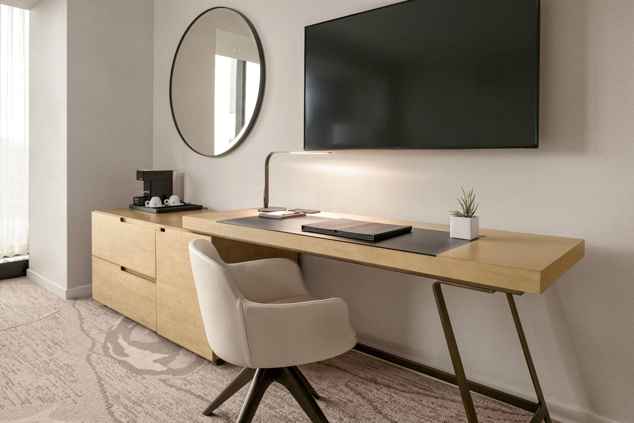 Double Executive King Bed