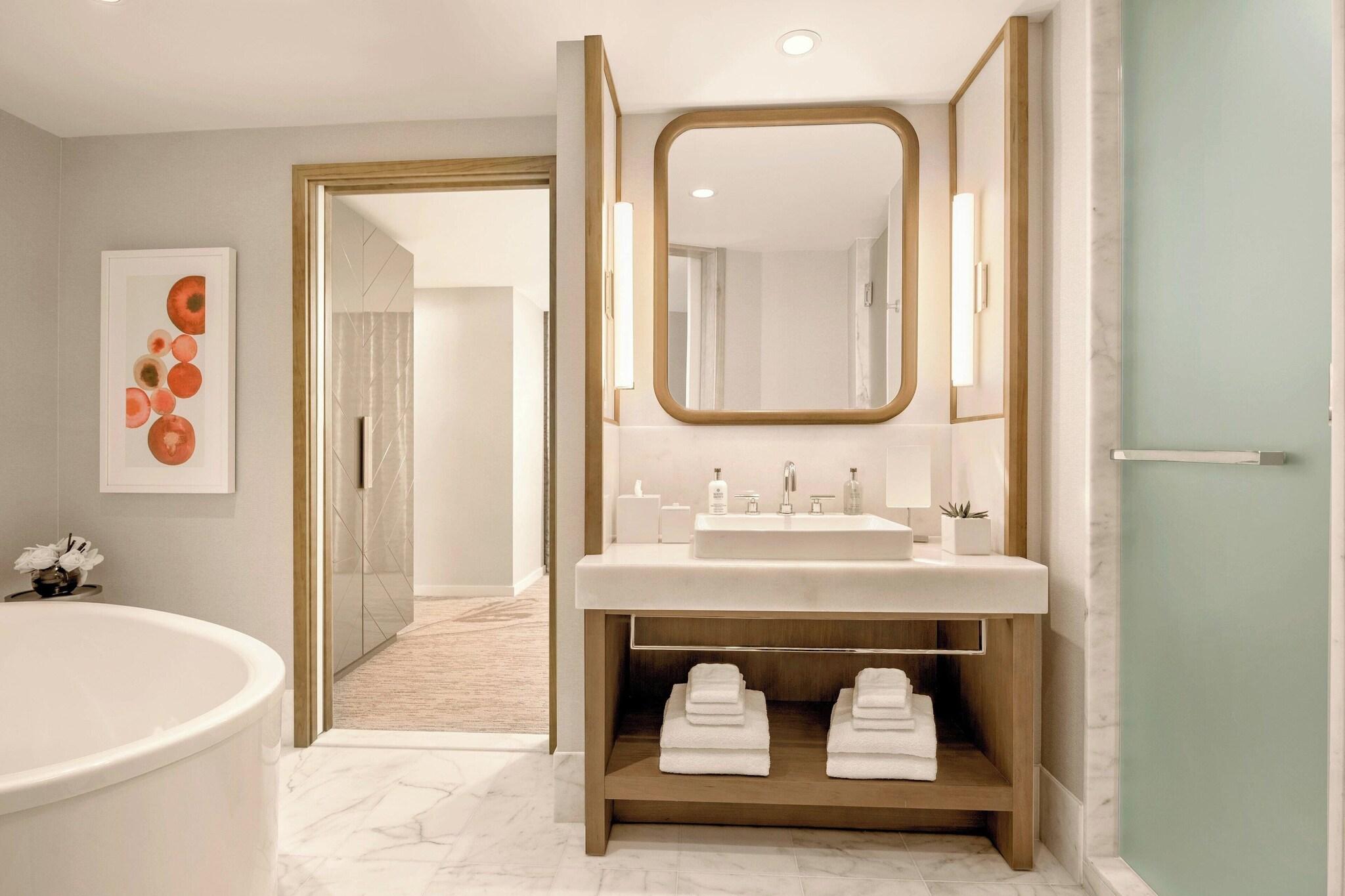 Suite Executive King Bed