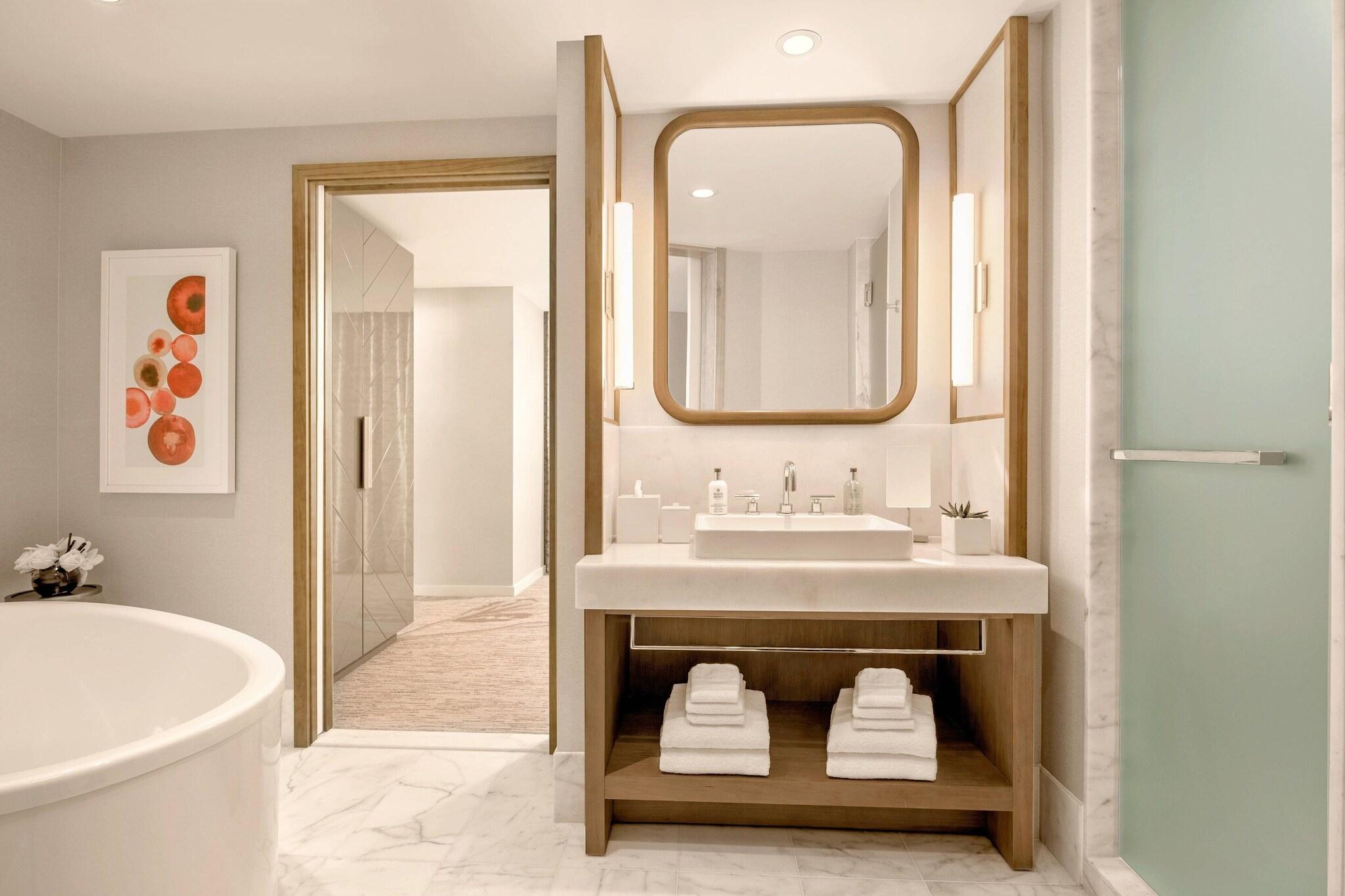 Suite Executive King Bed