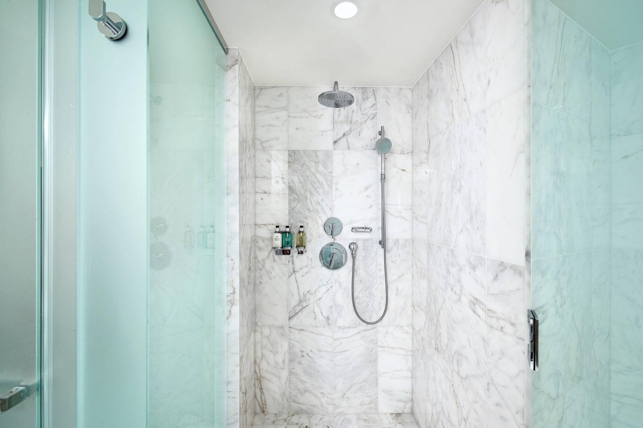 Suite Executive King Bed