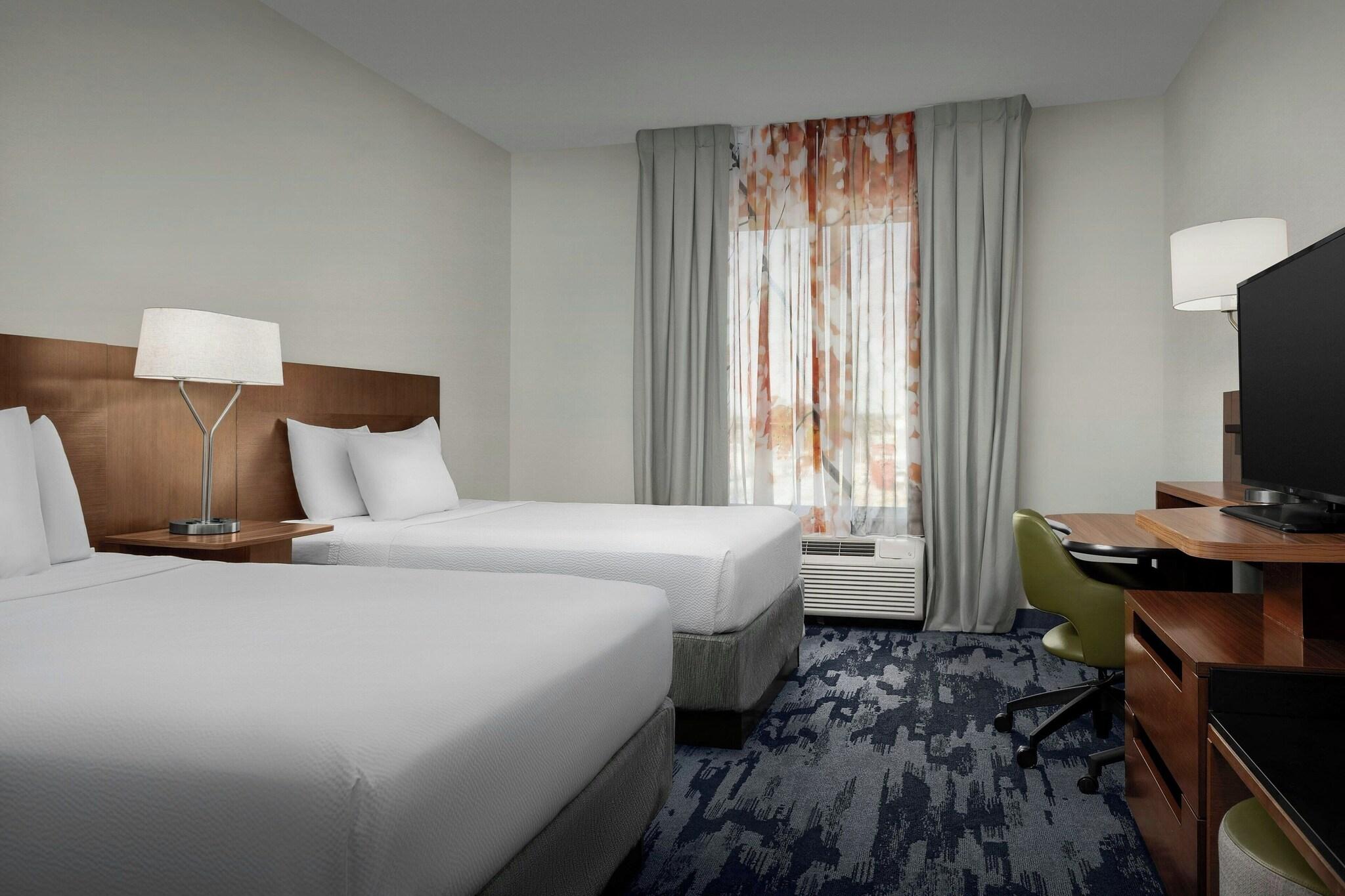 Quadruple Two Queen Beds