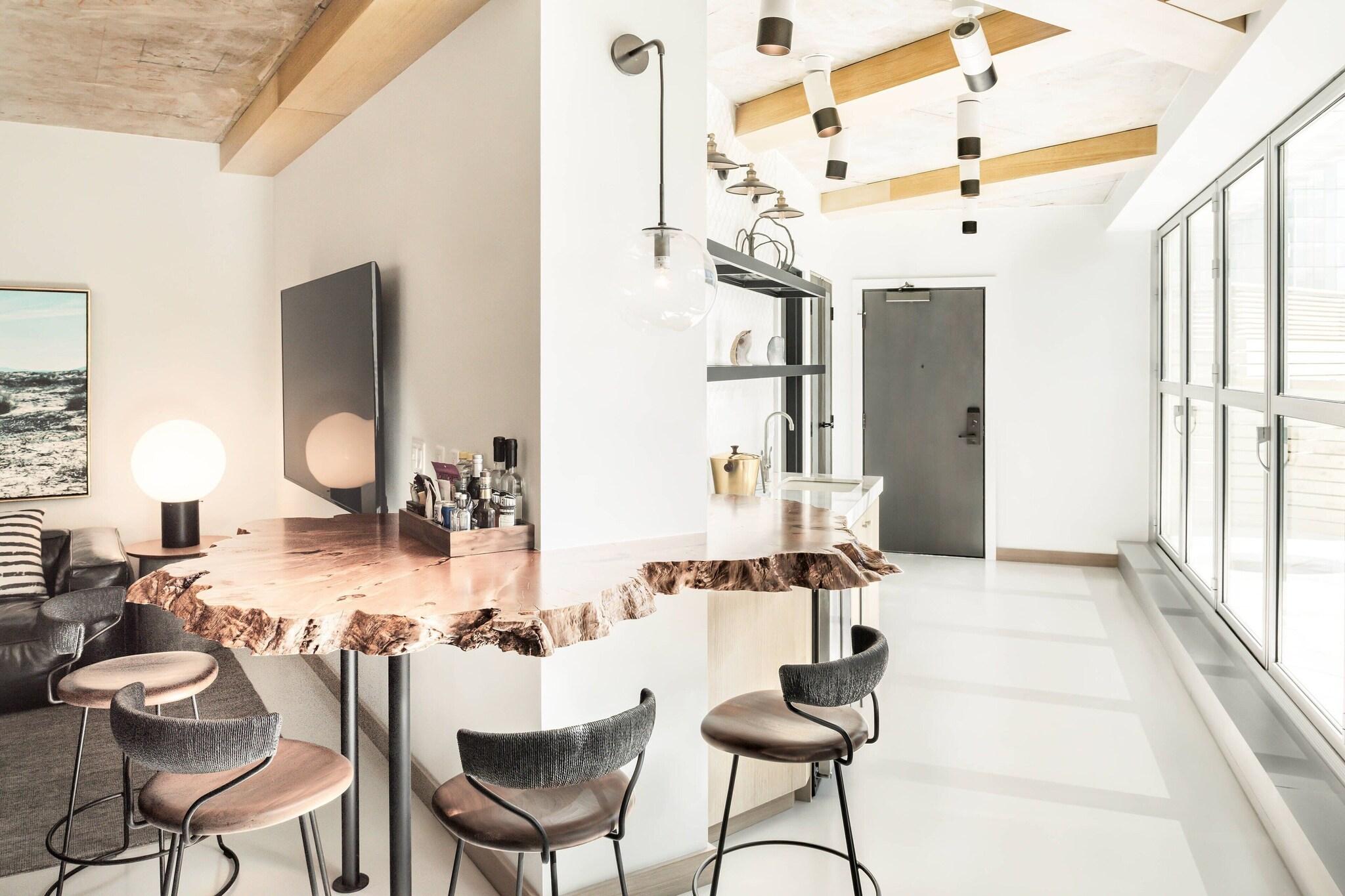 Suite King Bed One Bedroom 