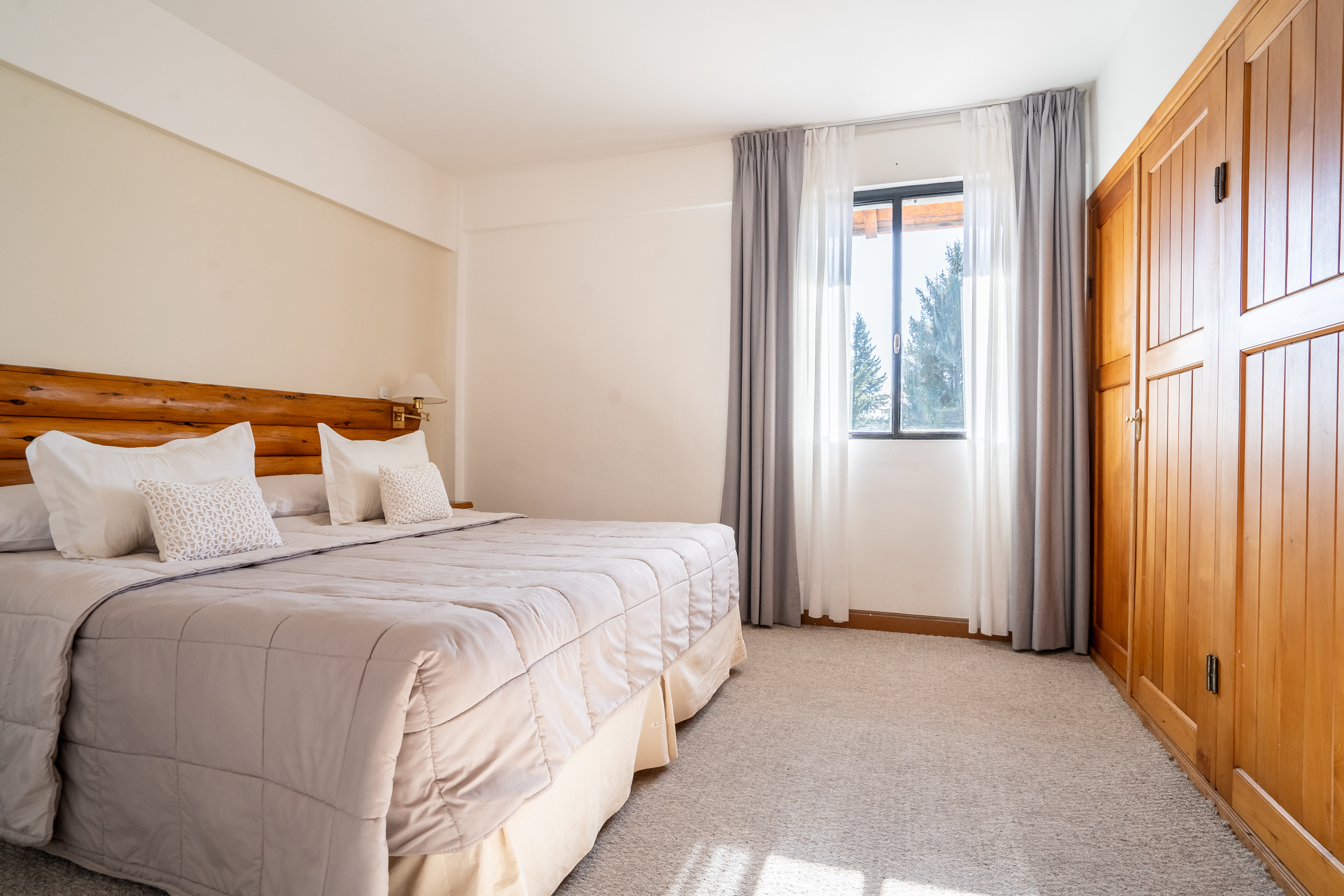 Family Room Capacity 4