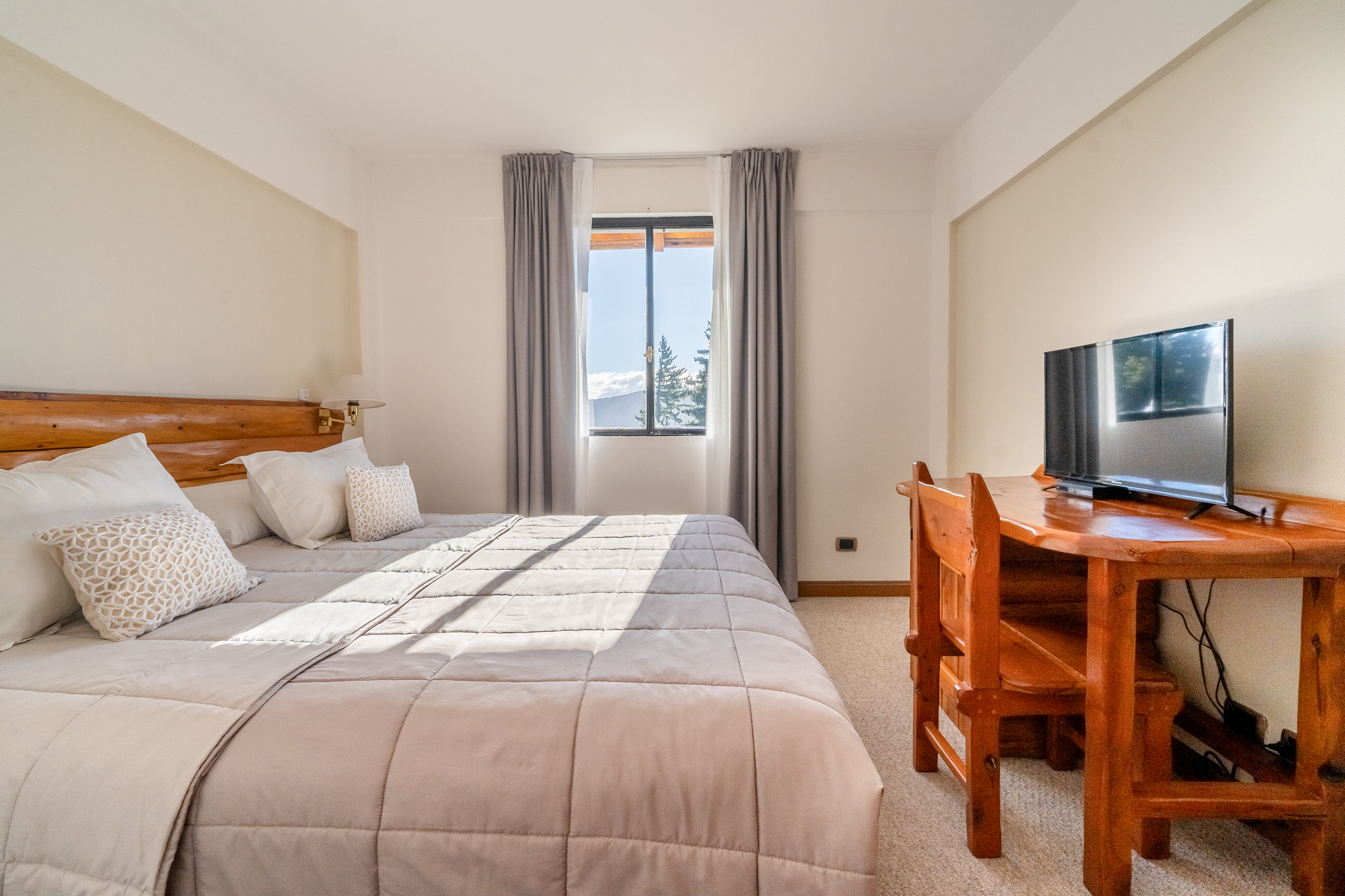 Family Room Capacity 6