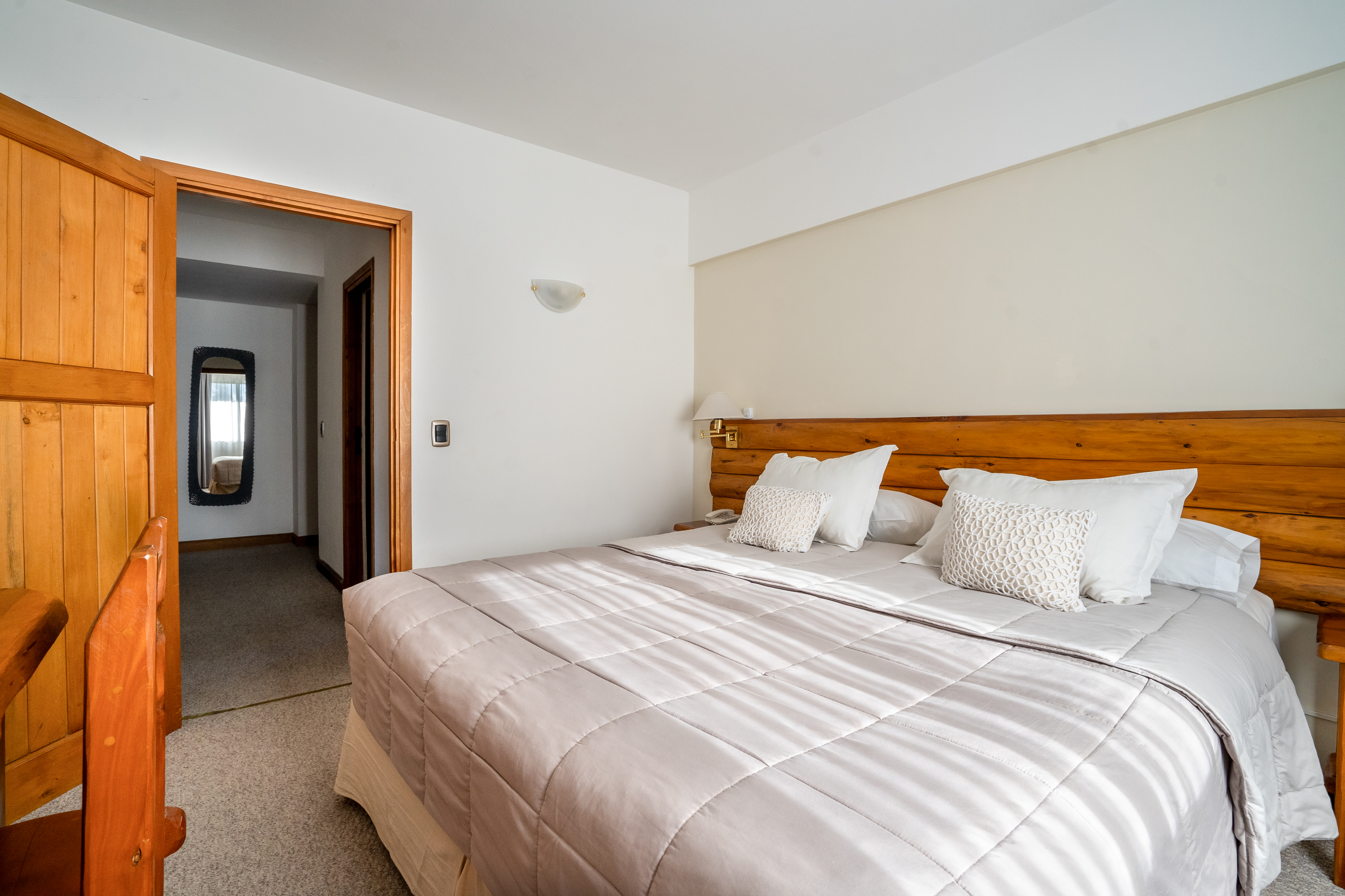 Family Room Capacity 6