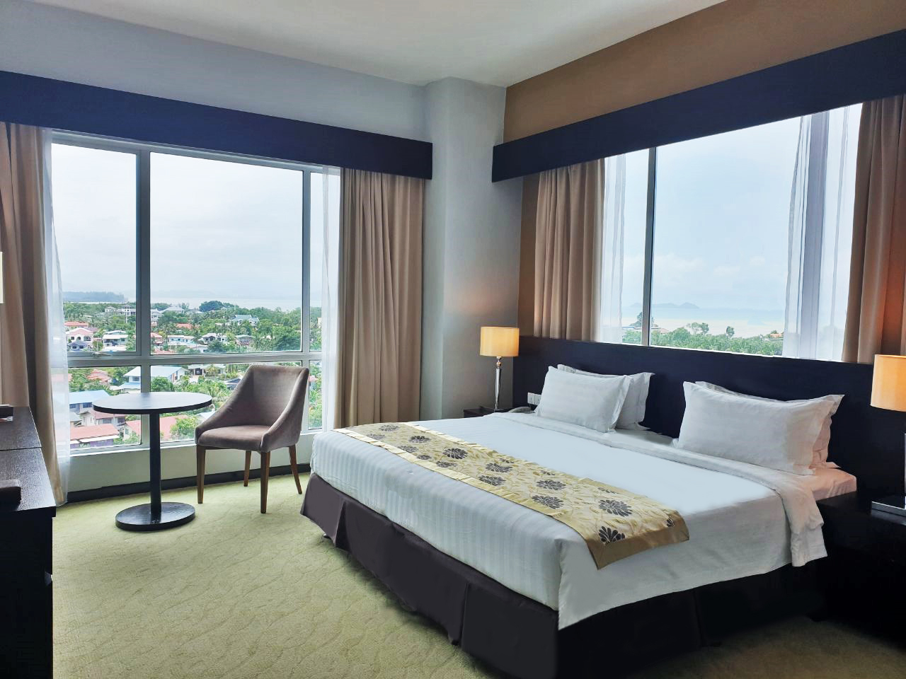 Double or Twin Executive