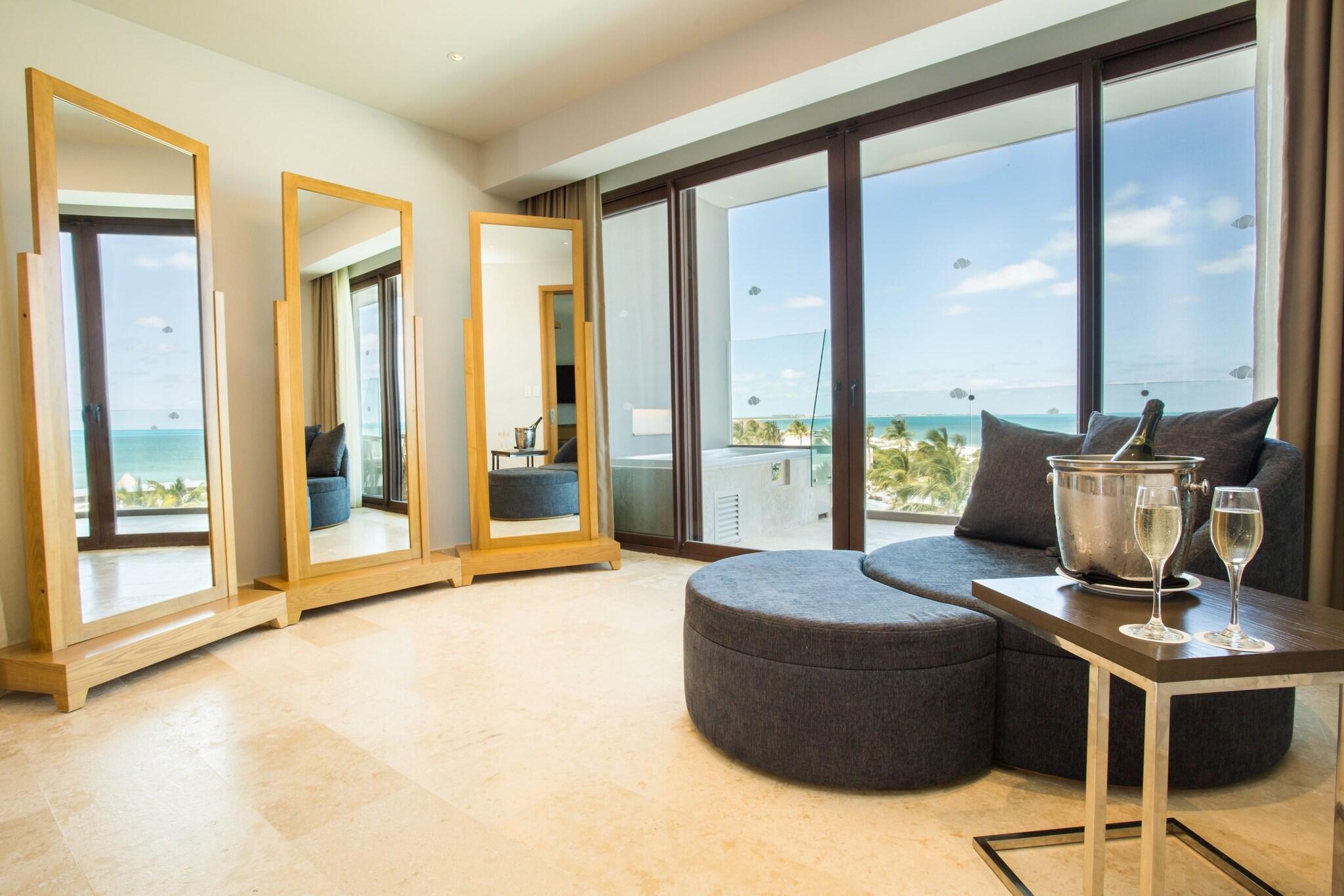 Suite Club with Views