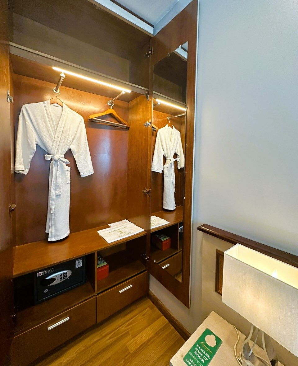 Double or Twin Superior