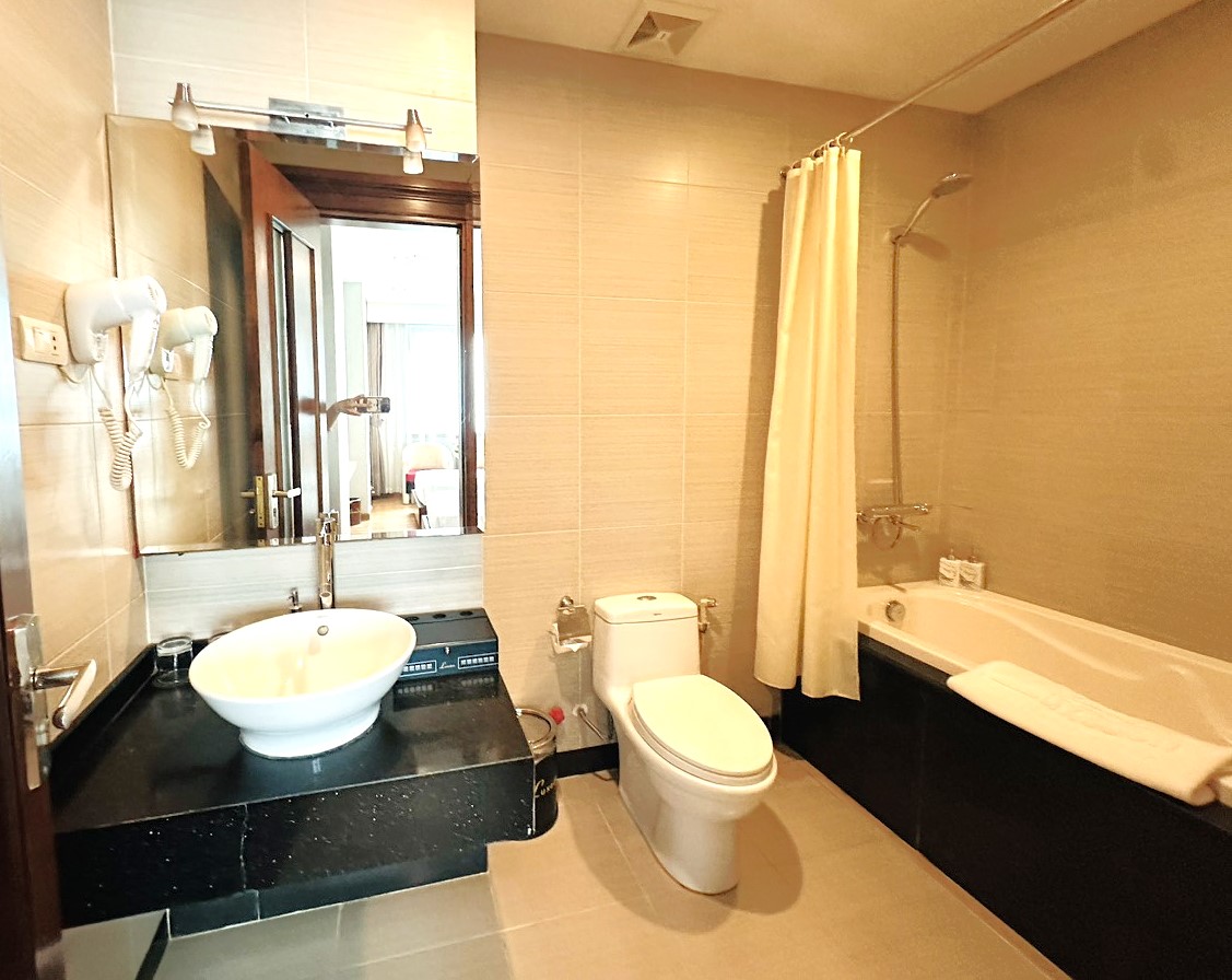 Family Room City View