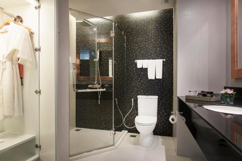 Double or Twin Deluxe with Views