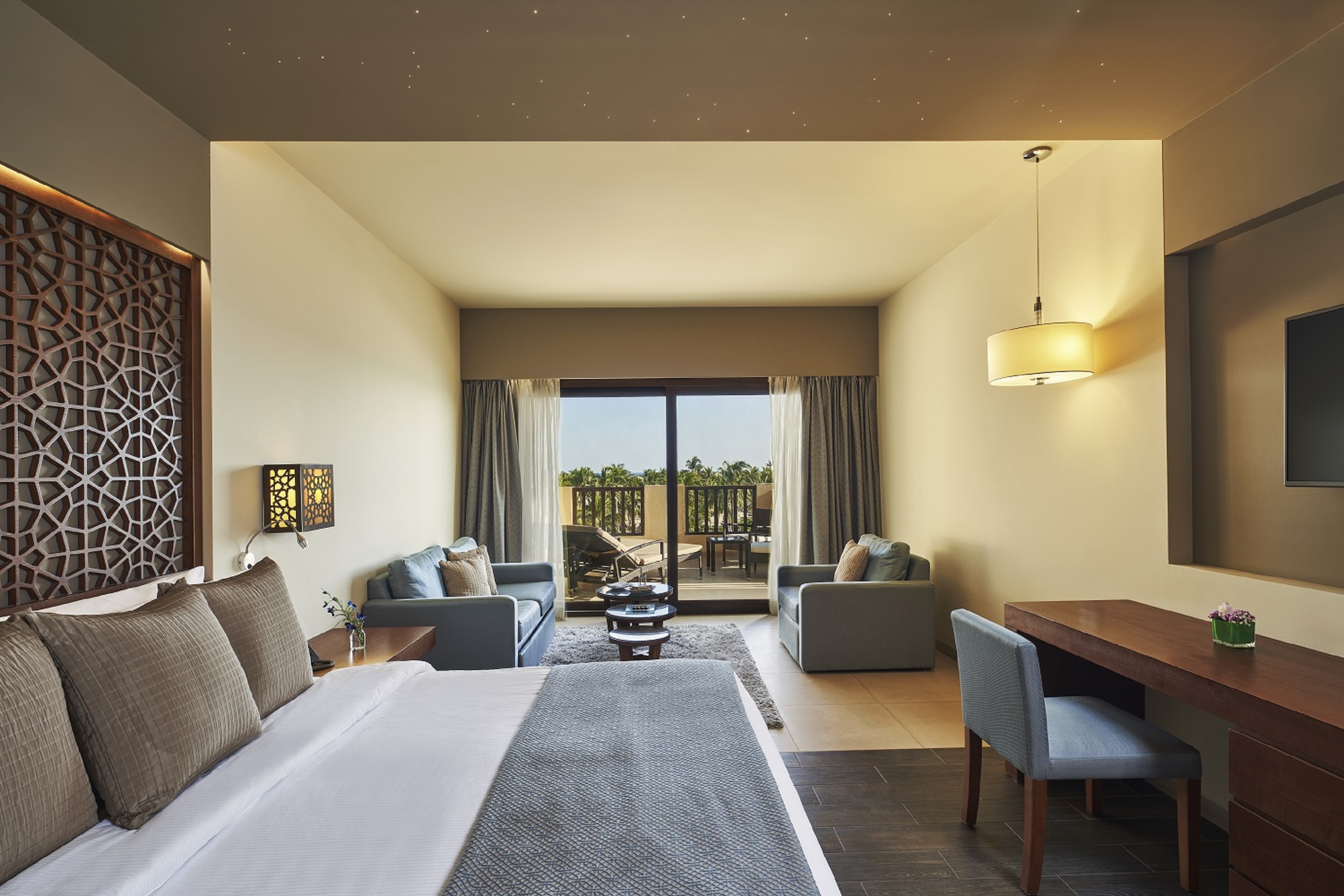 Family Room Ocean View King Bed