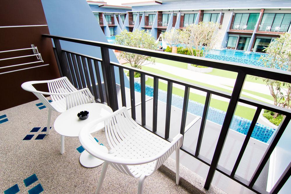 Double or Twin Superior Pool View