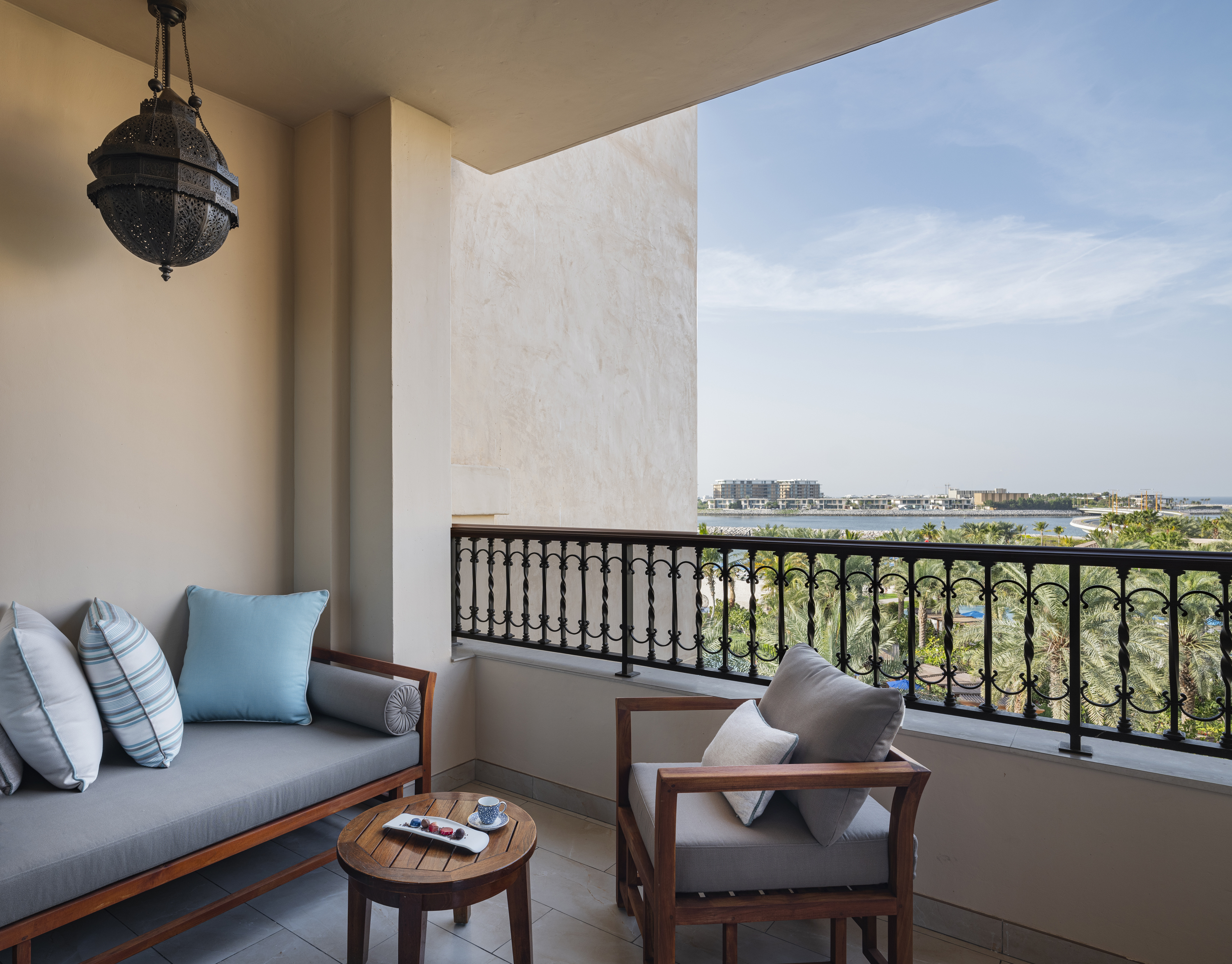 Suite Sea View King Bed