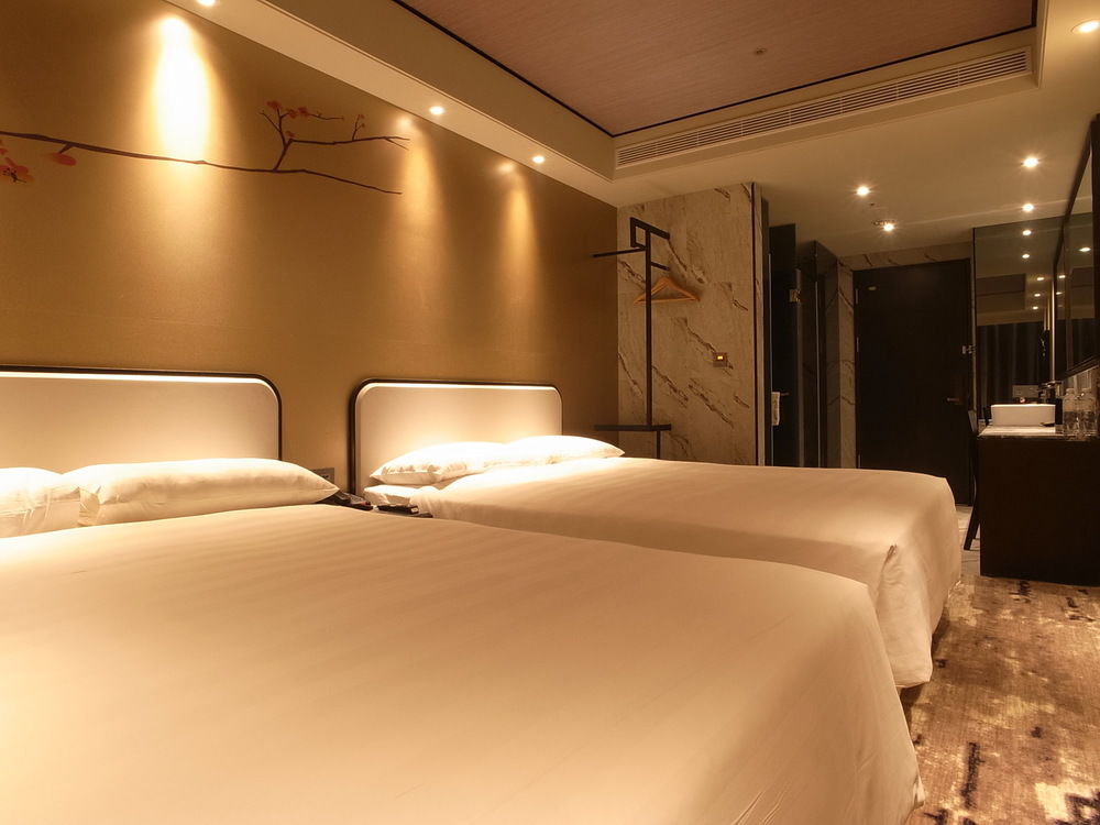 Family Room Superior