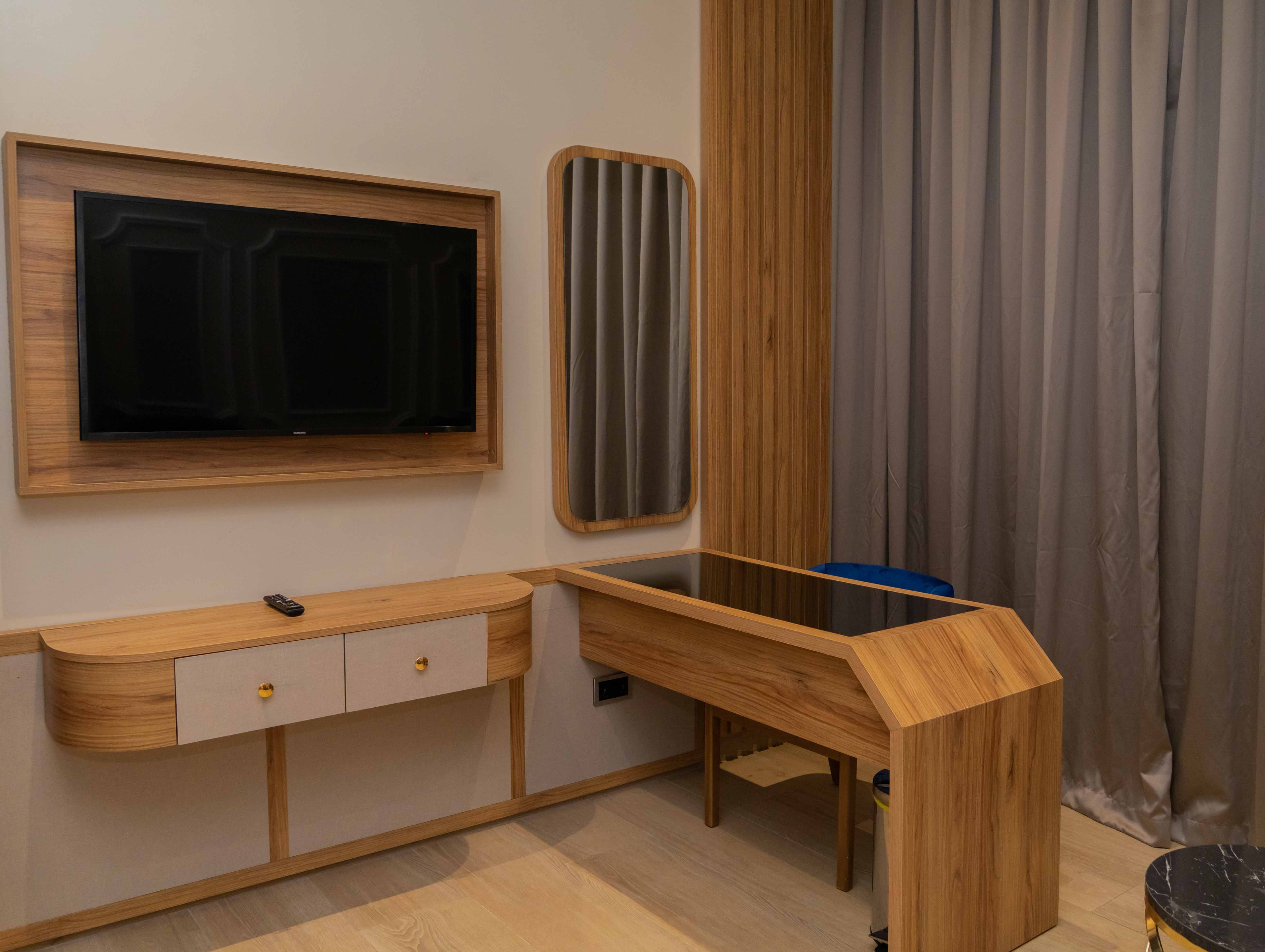 Single Deluxe One Bed