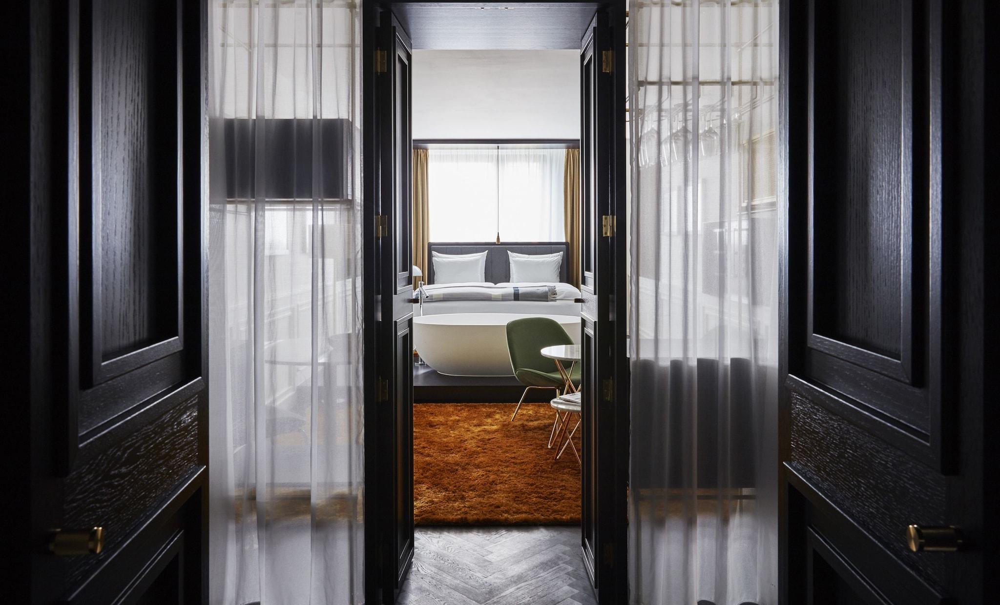 Double Premium King Bed