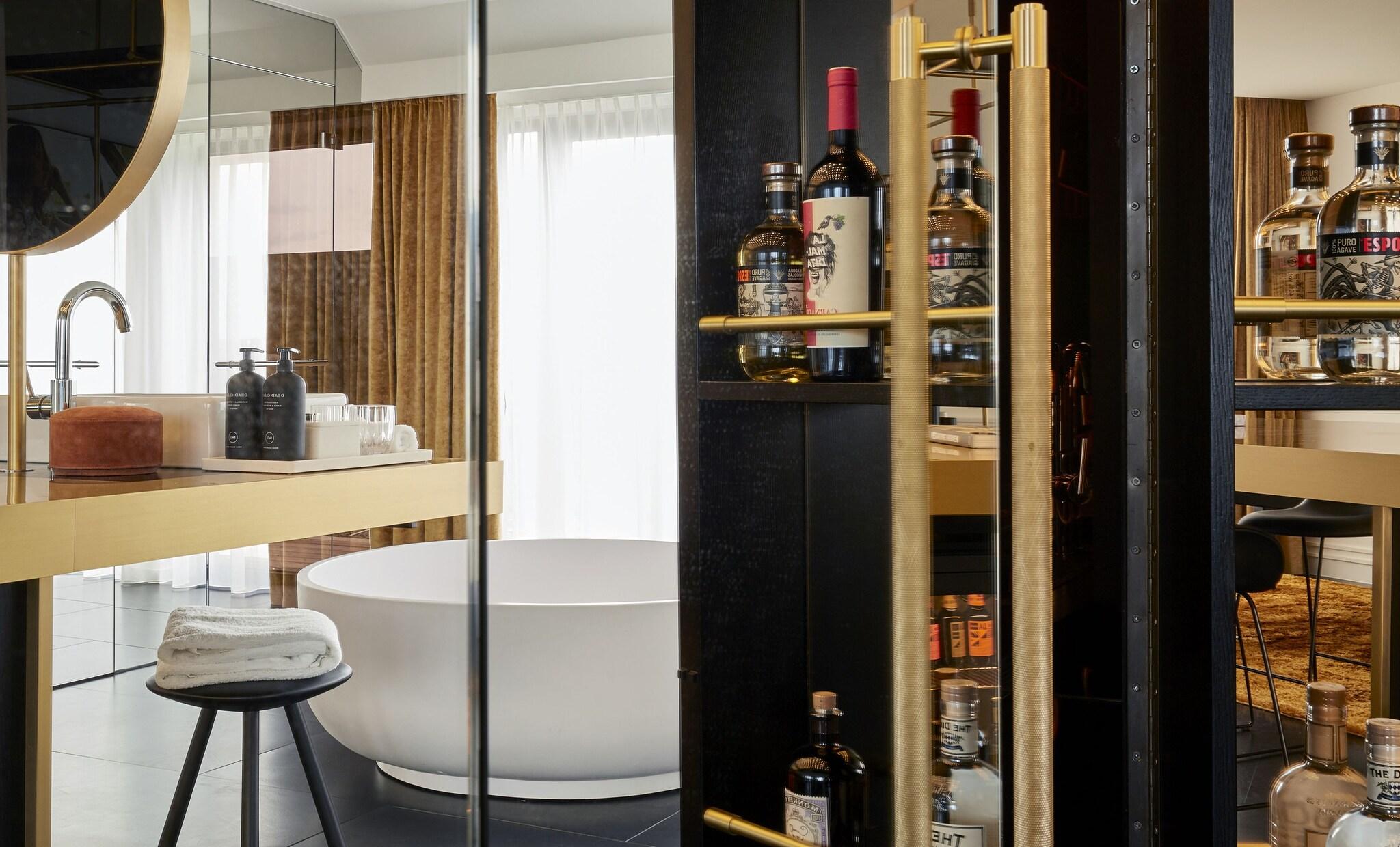 Suite with Double Bed