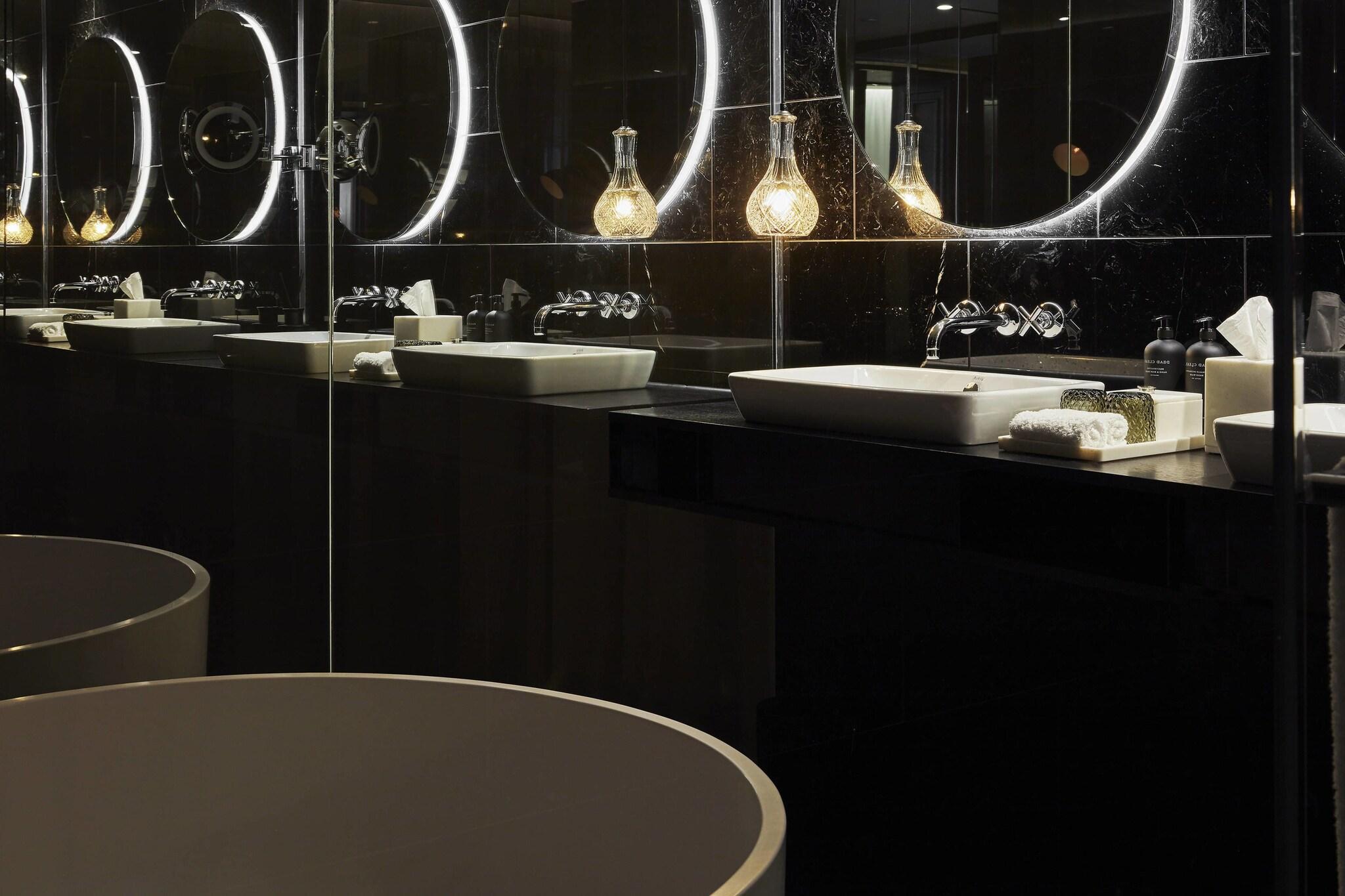 Suite Executive King Bed