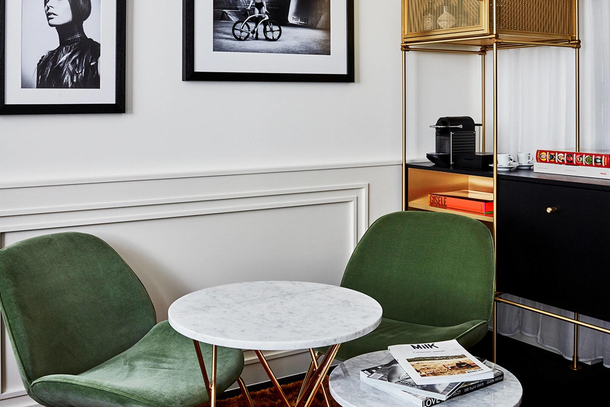 Double Deluxe King Bed