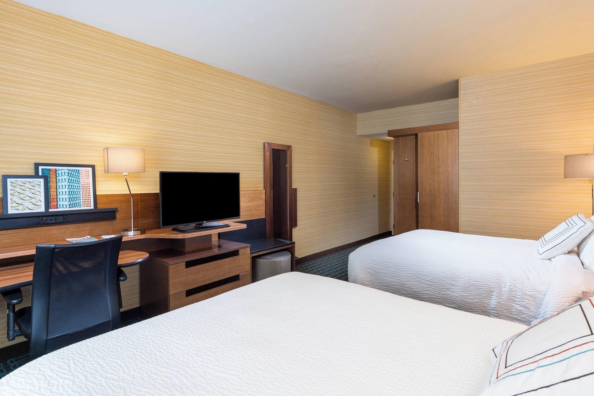 Quadruple Two Queen Beds