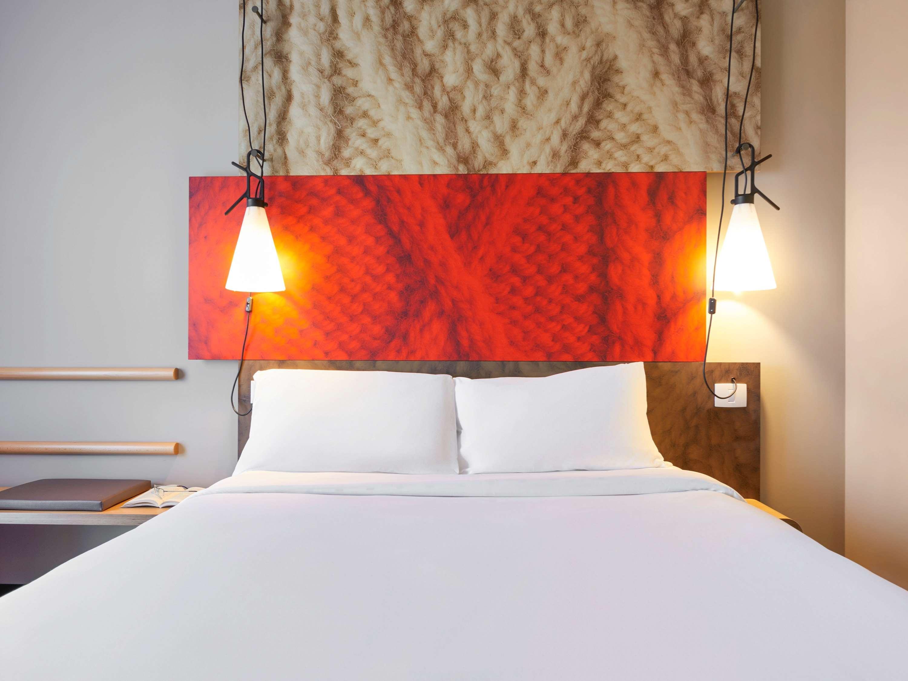 Double Queen Size Bed