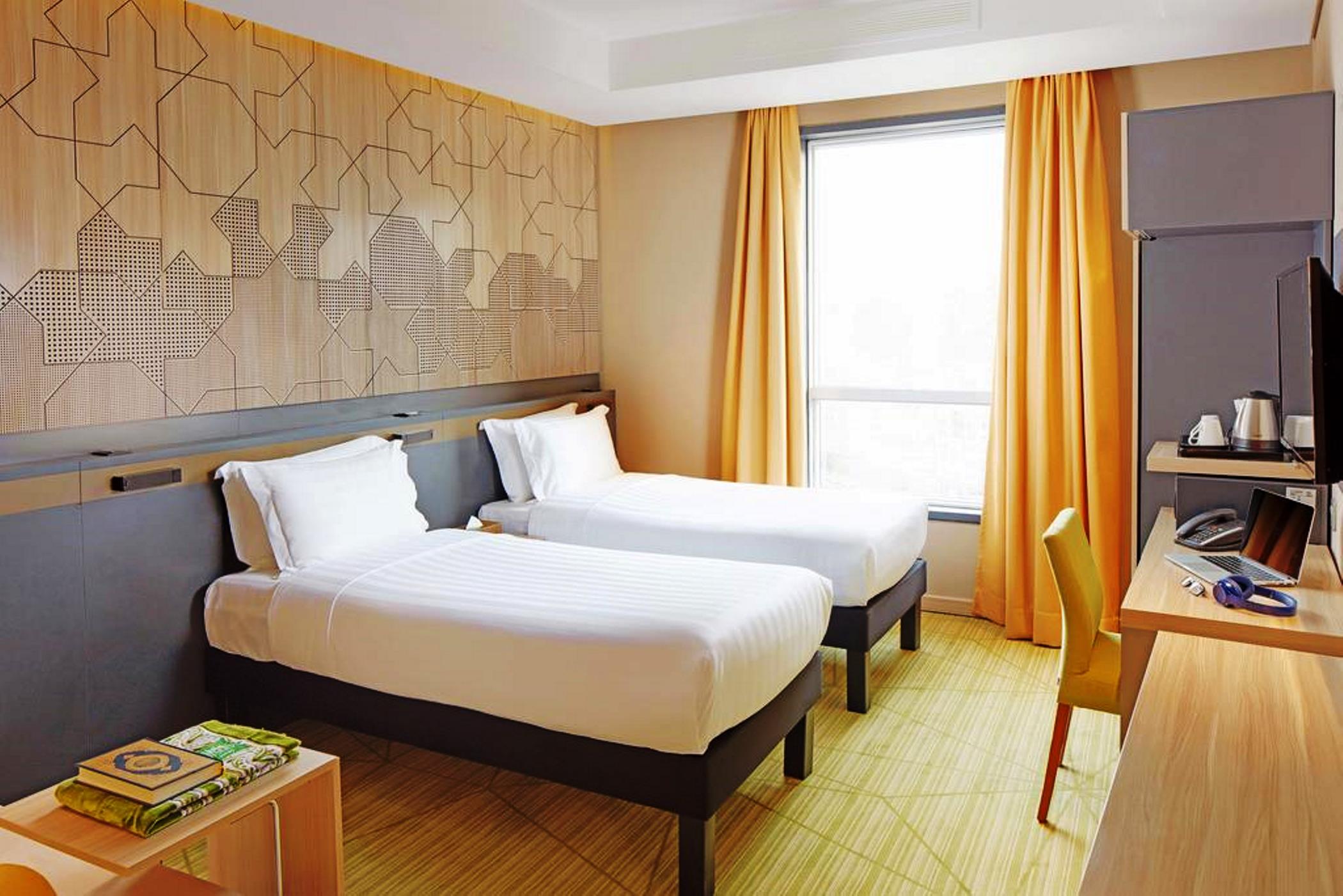 Double or Twin Standard