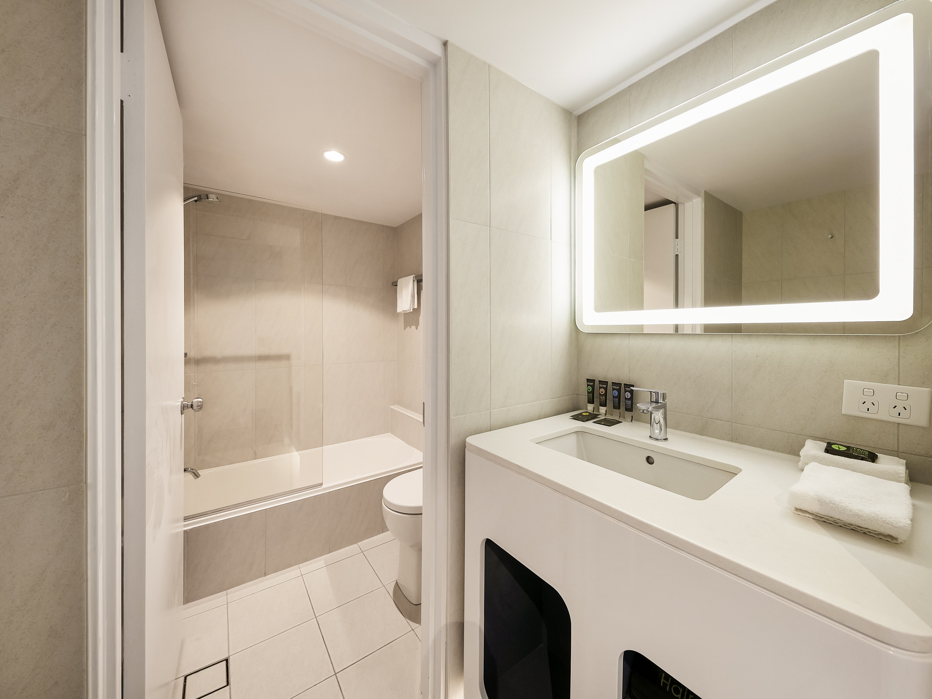 Double Deluxe Two Double Beds