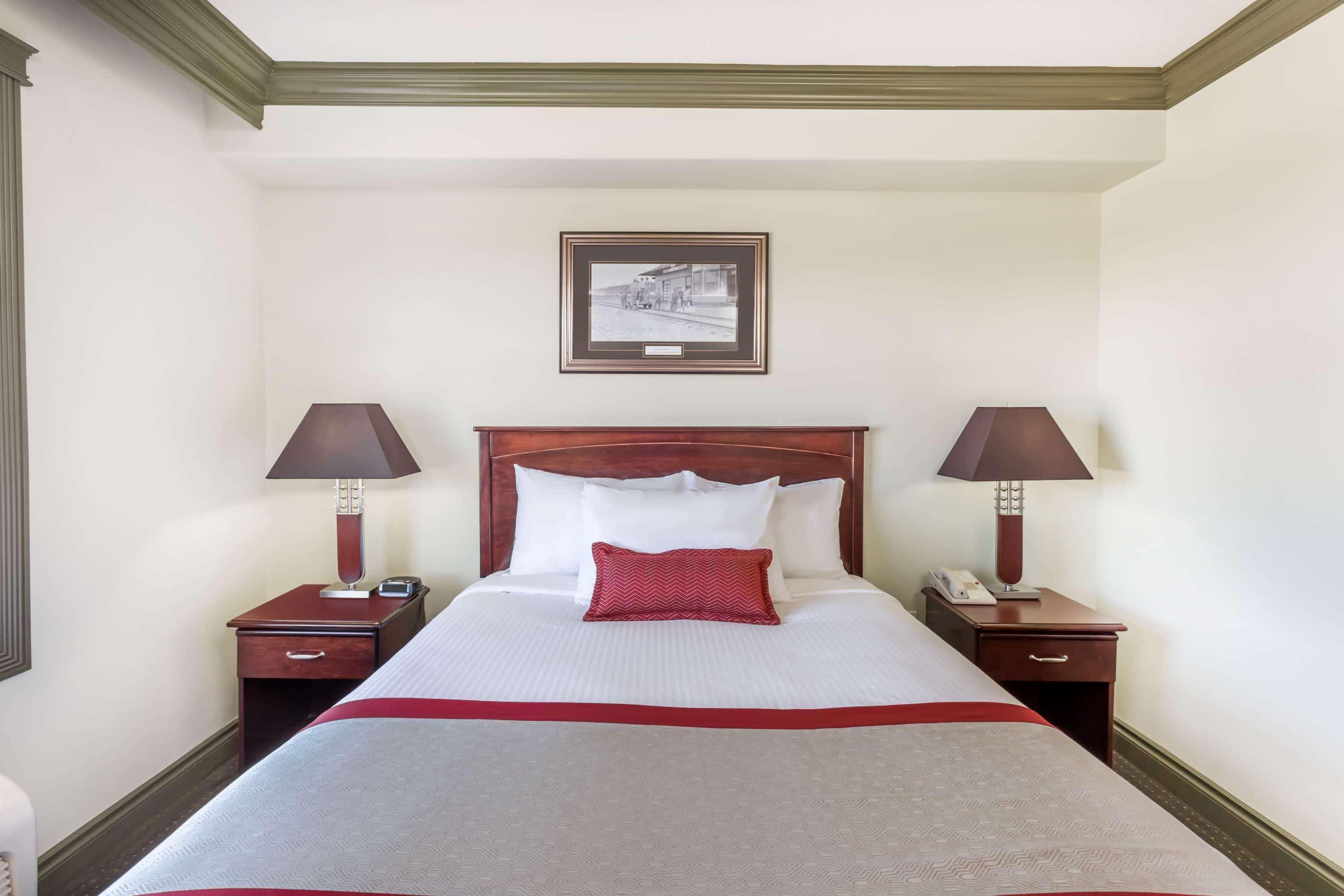 Suite Queen Size Bed