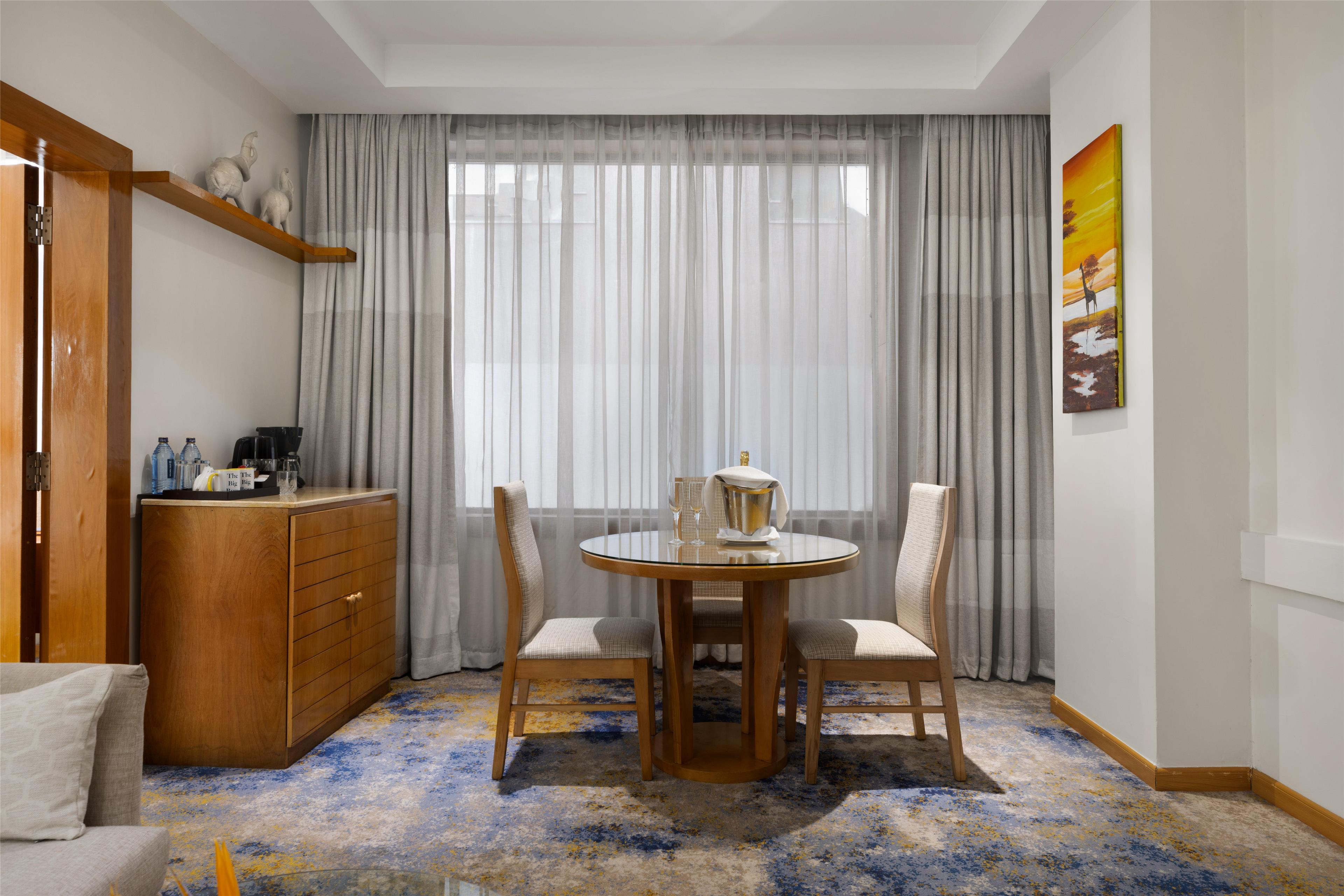 Suite Executive King Bed