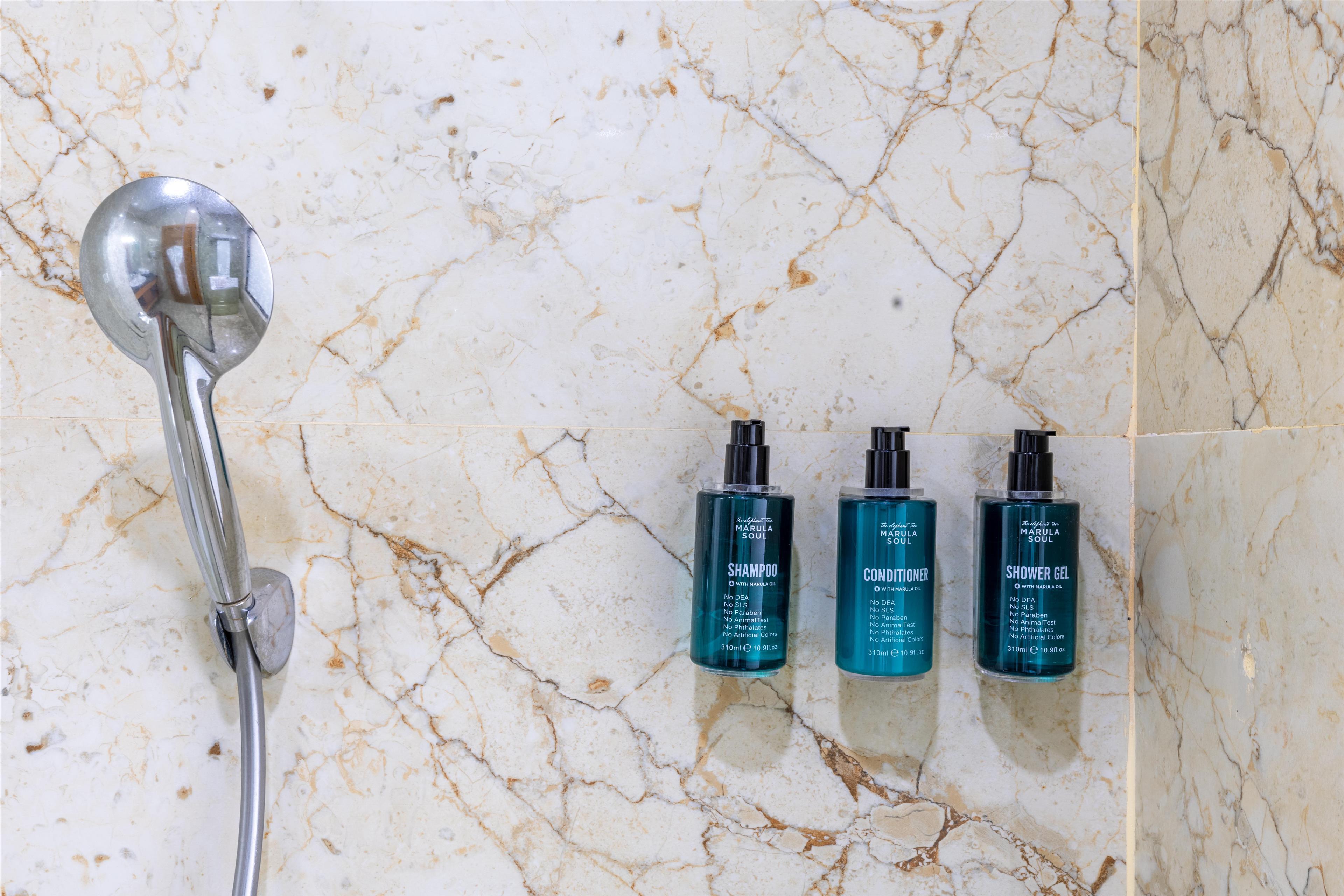 Junior Suite City View King Bed