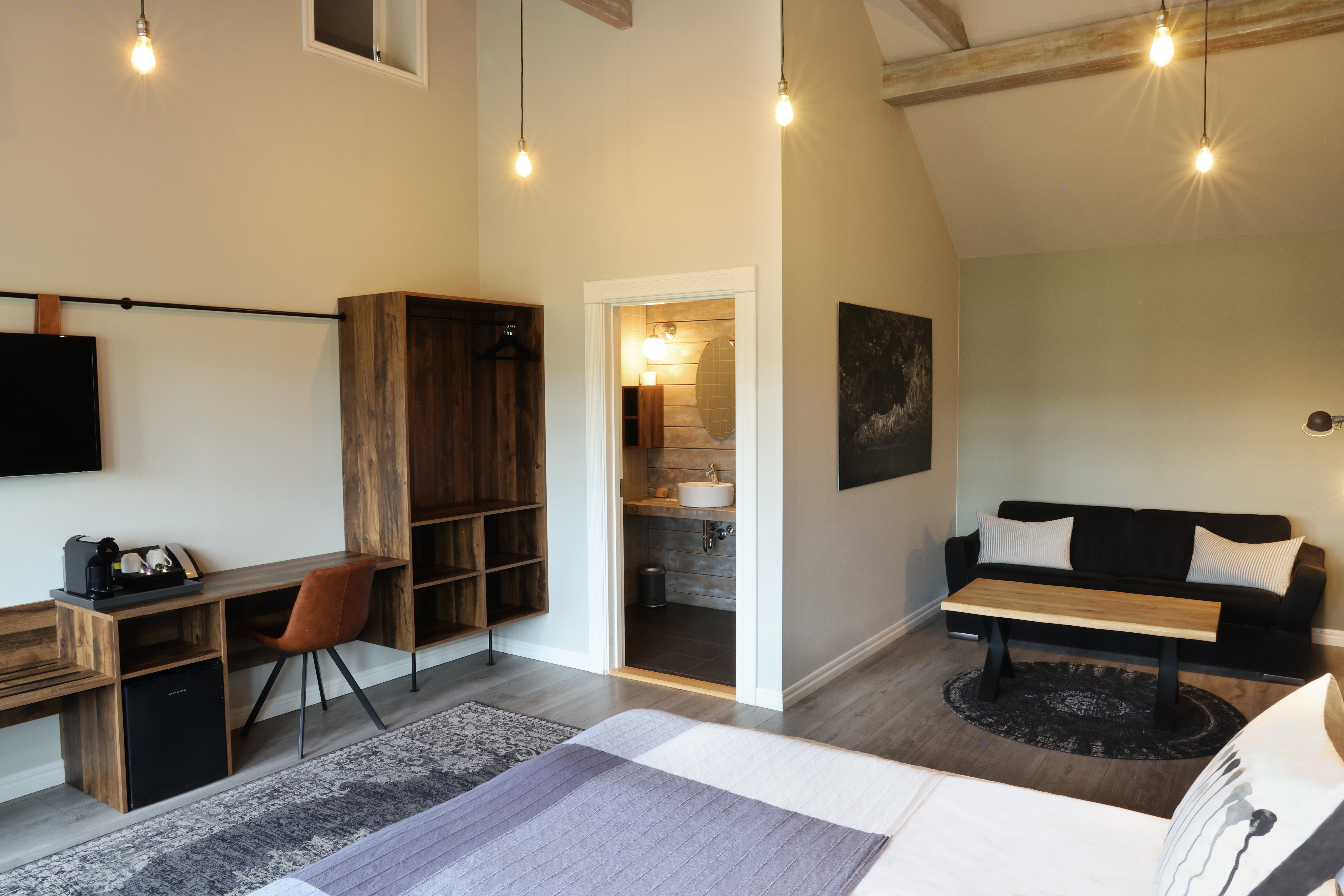 Double Superior Queen Bed