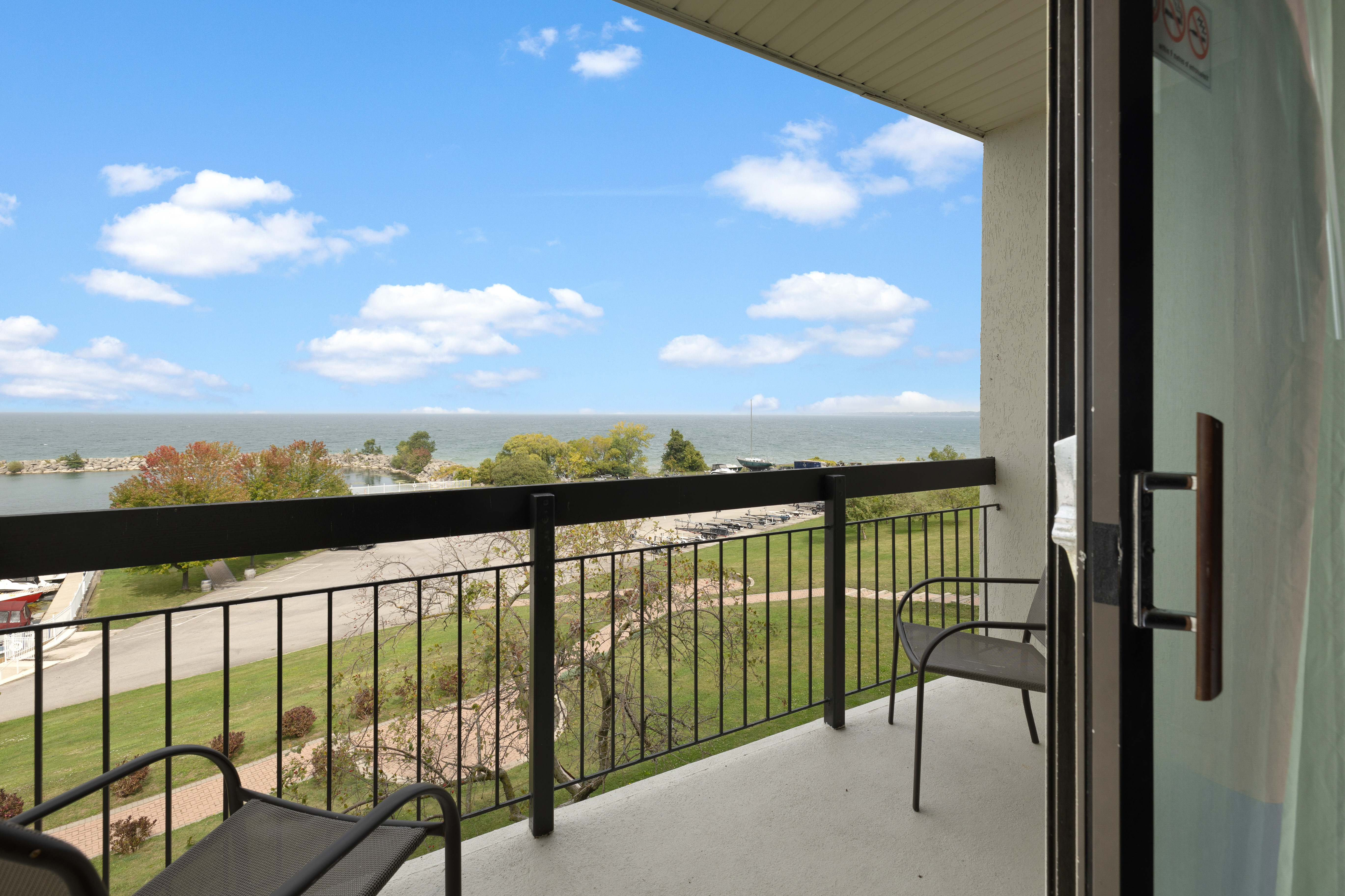 Suite Queen Bed Non Smoking