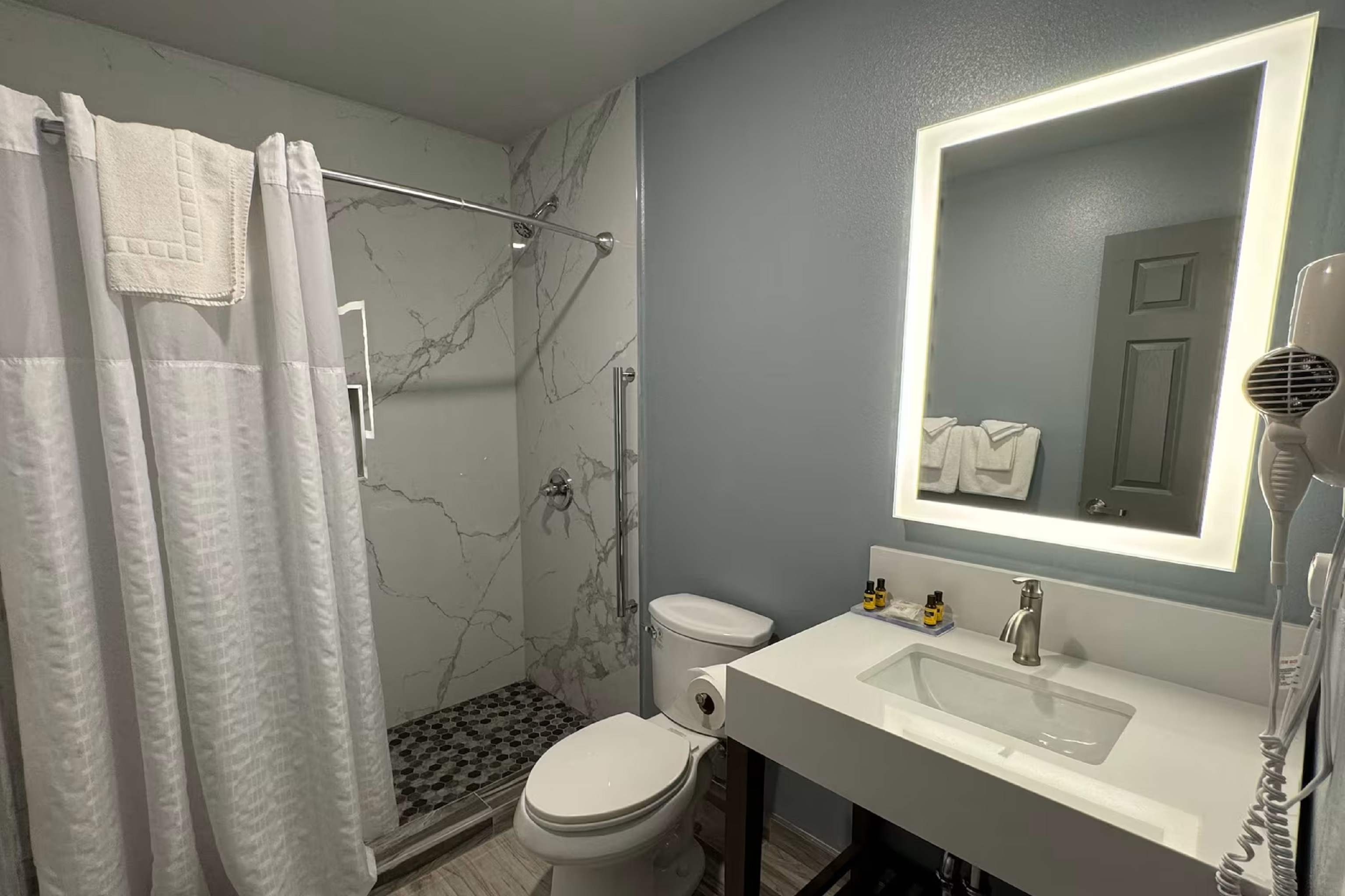 Room Accessible King Size Bed