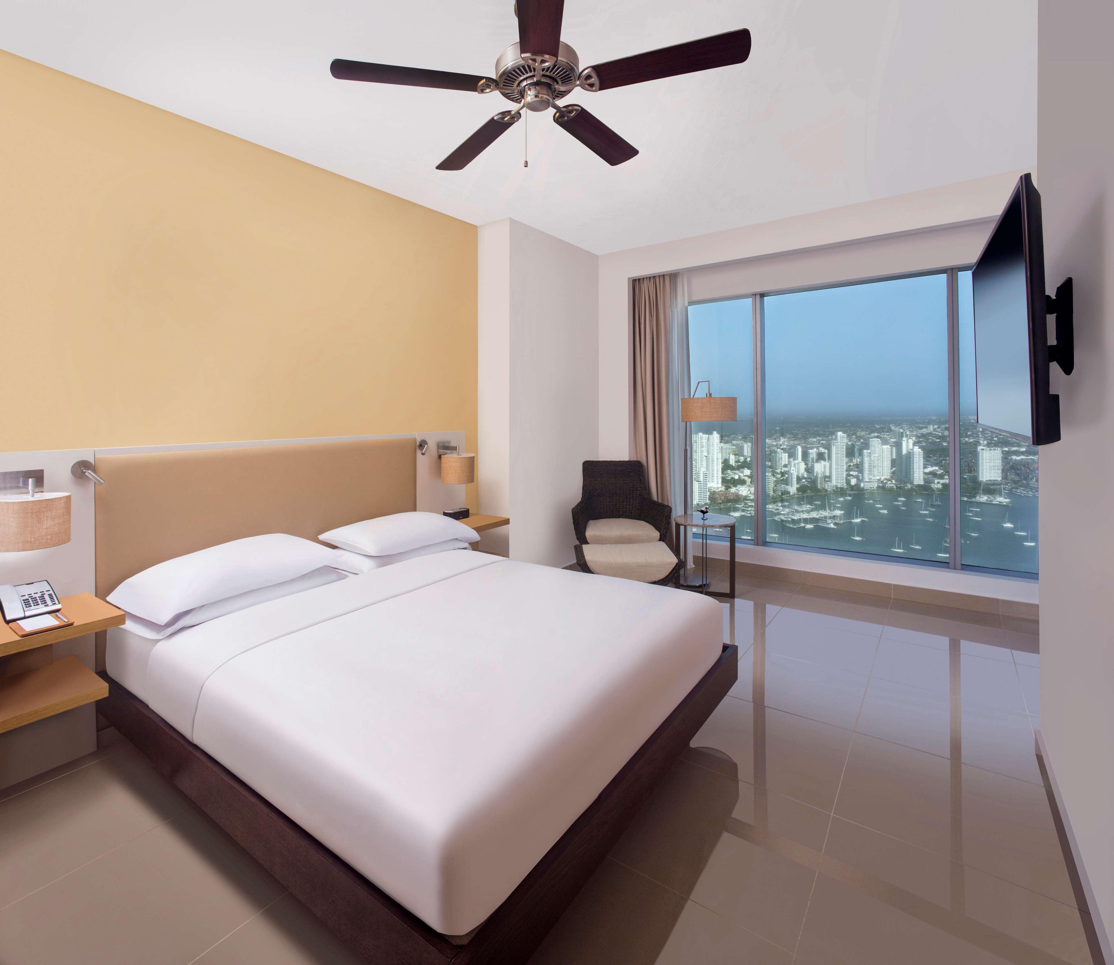 Room Ocean View Queen Bed