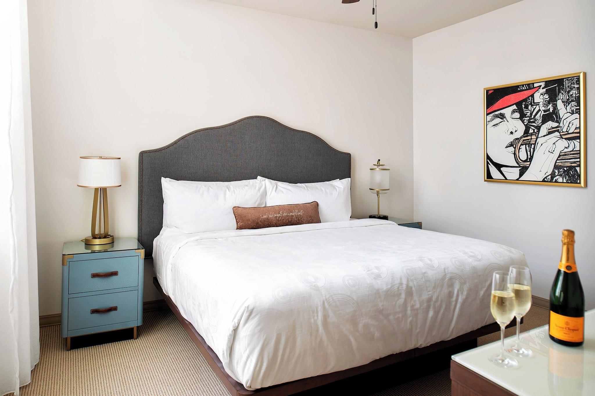 Suite King Bed One Bedroom 