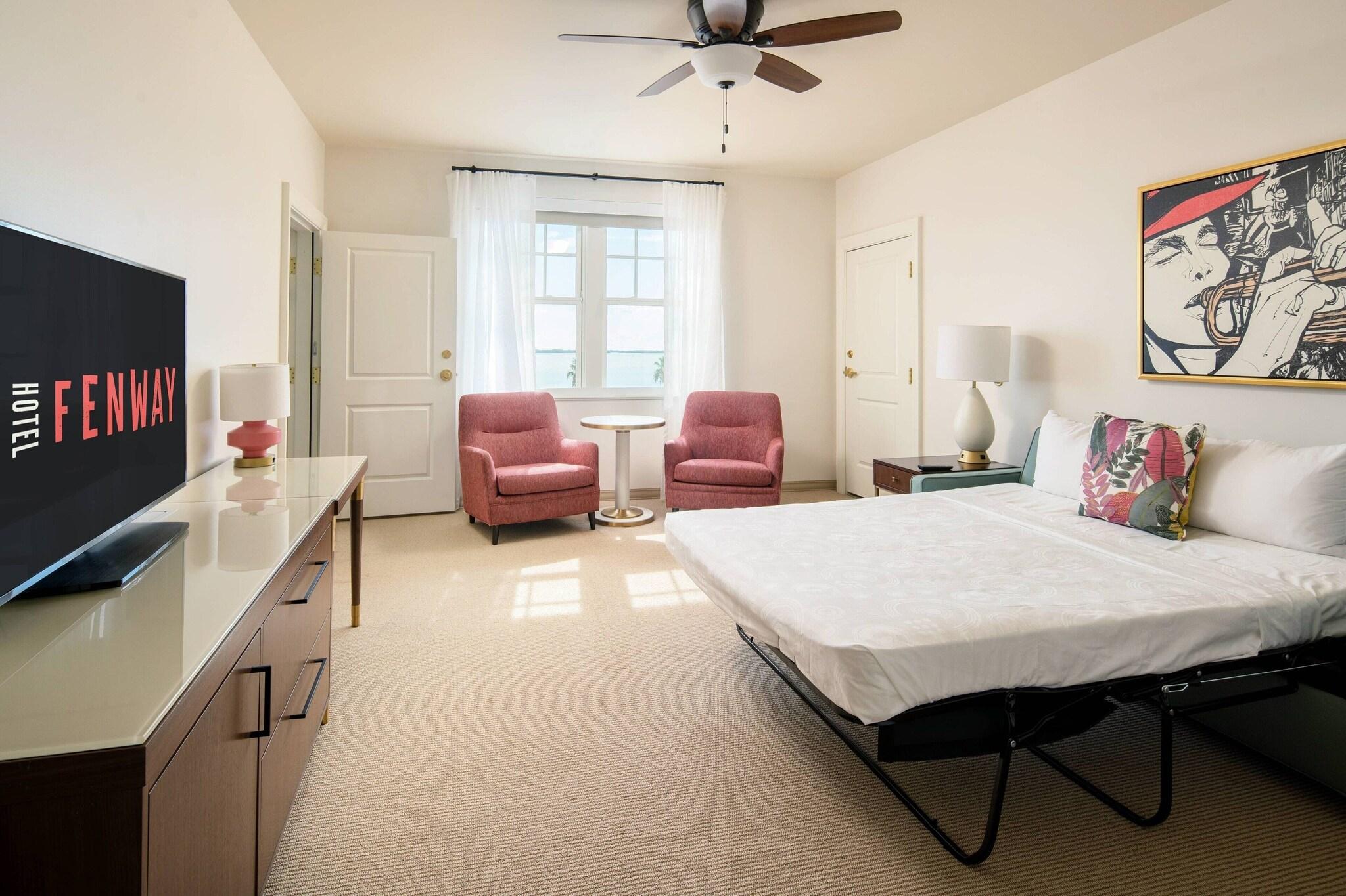 Suite King Bed One Bedroom 