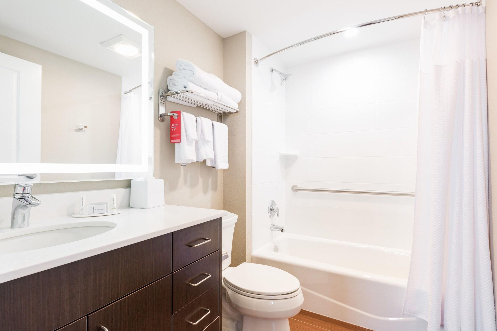 Suite Queen Size Bed