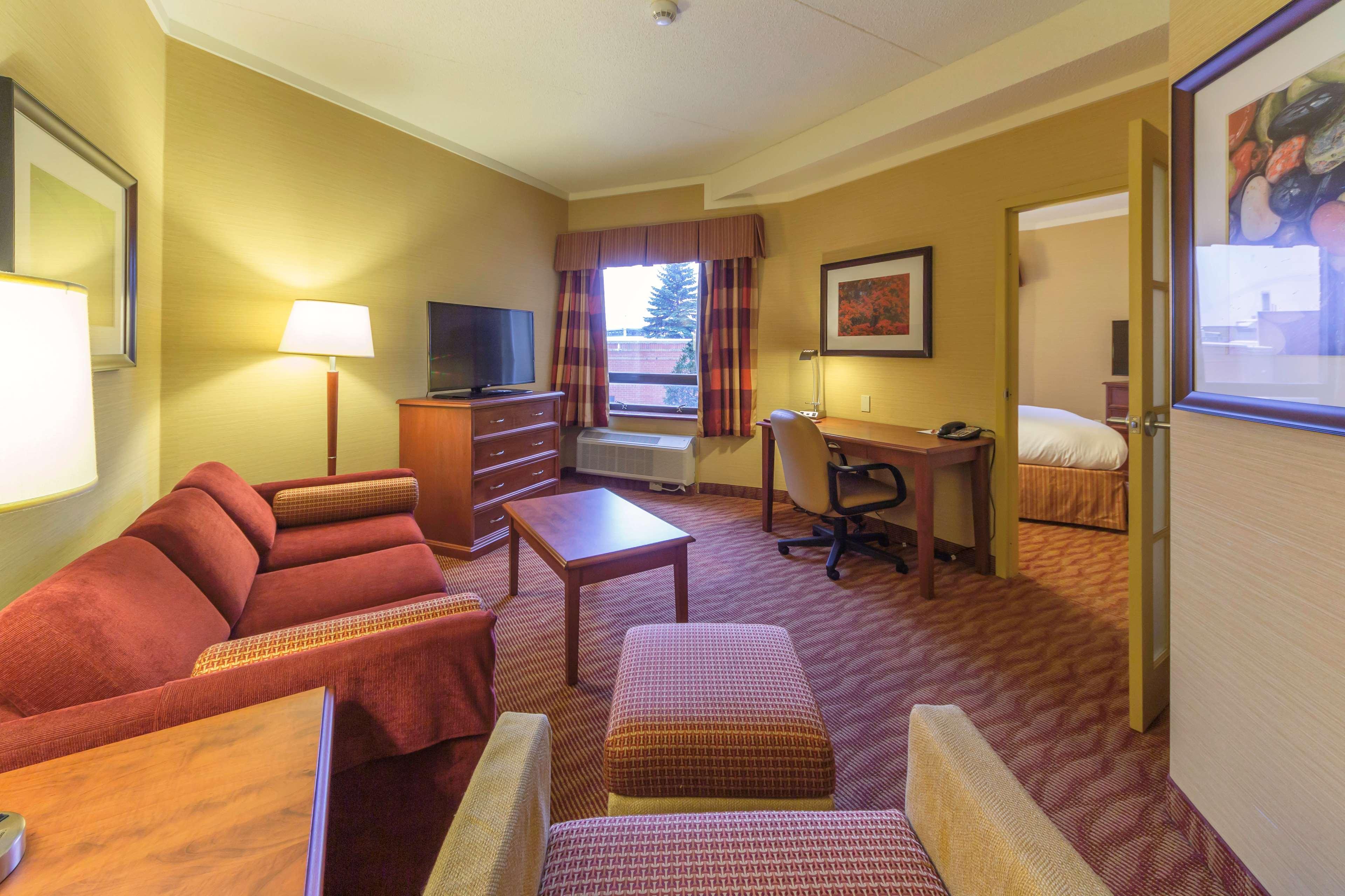 Suite Queen Size Bed