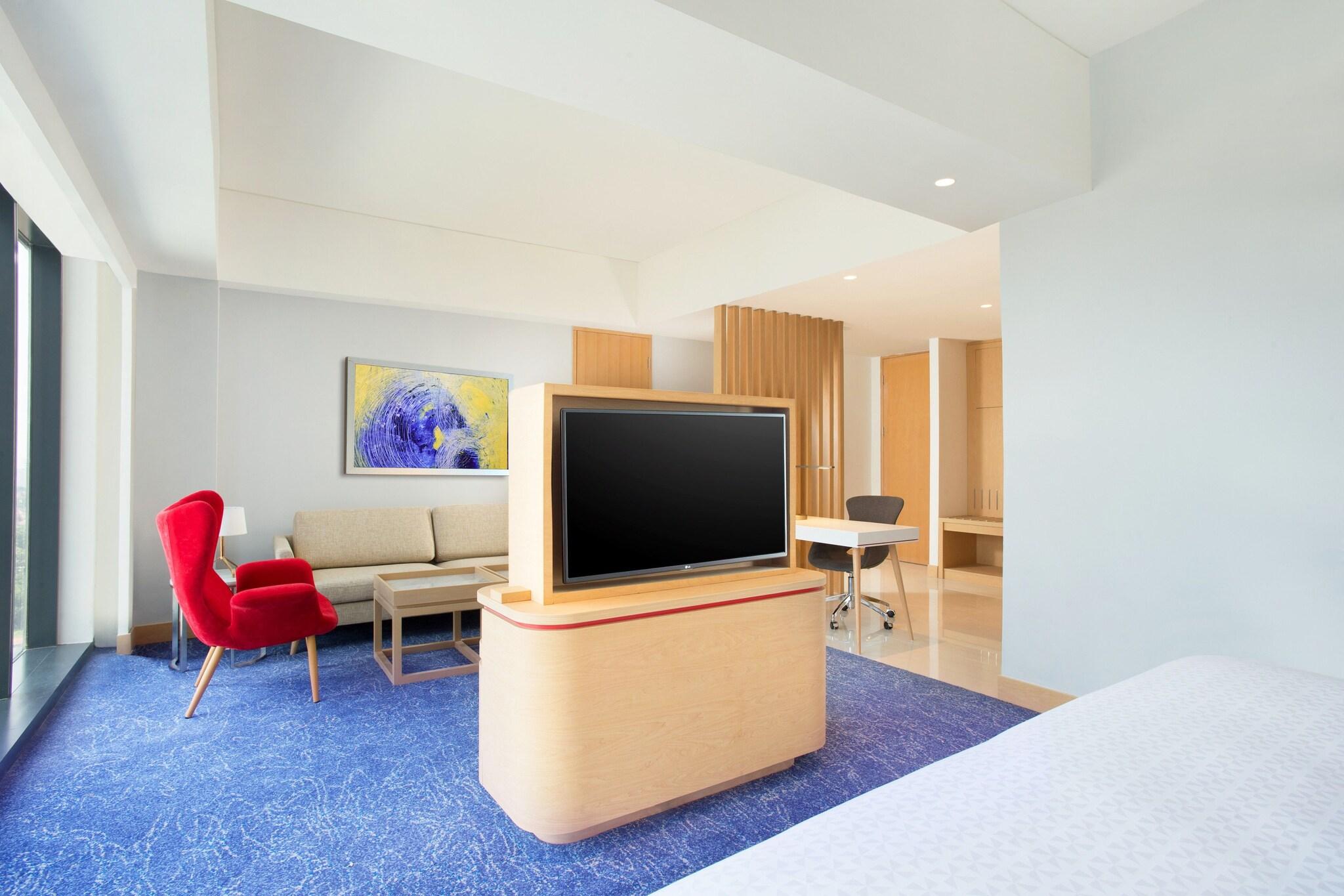 Suite King Bed One Bedroom 